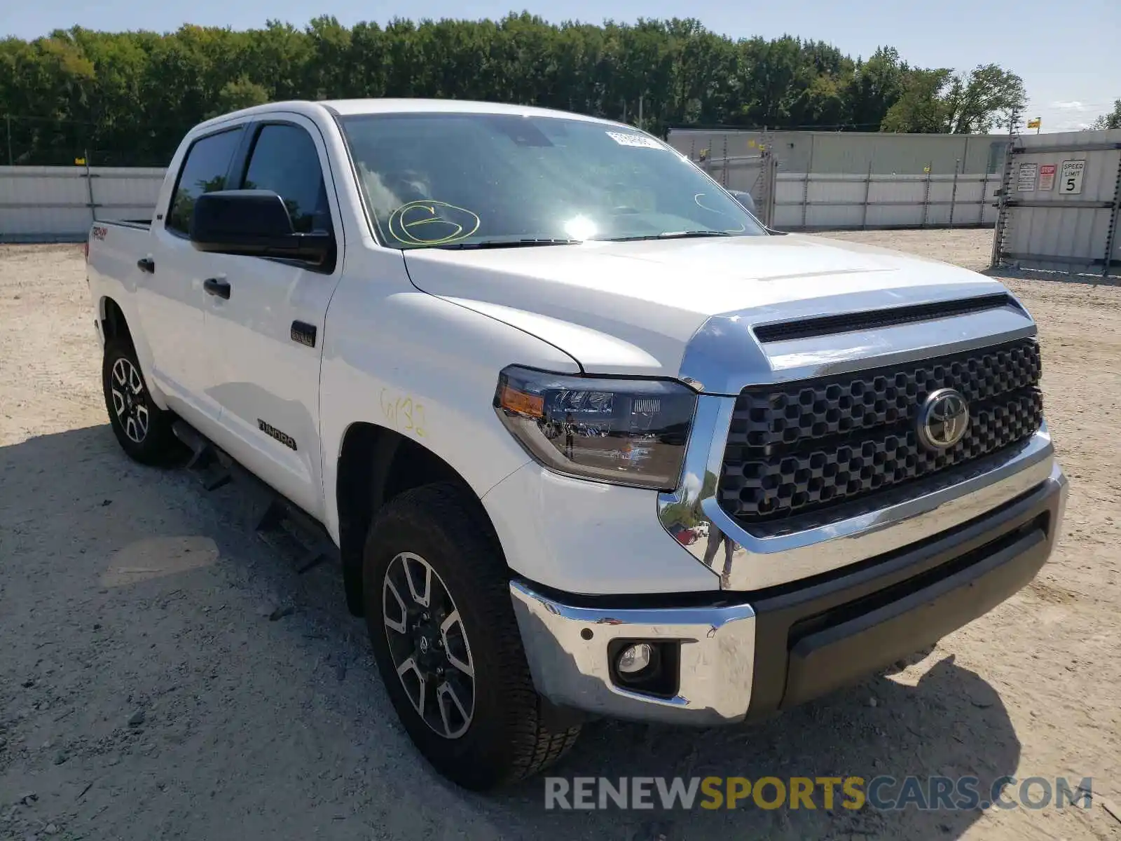 1 Photograph of a damaged car 5TFDY5F19LX872728 TOYOTA TUNDRA 2020