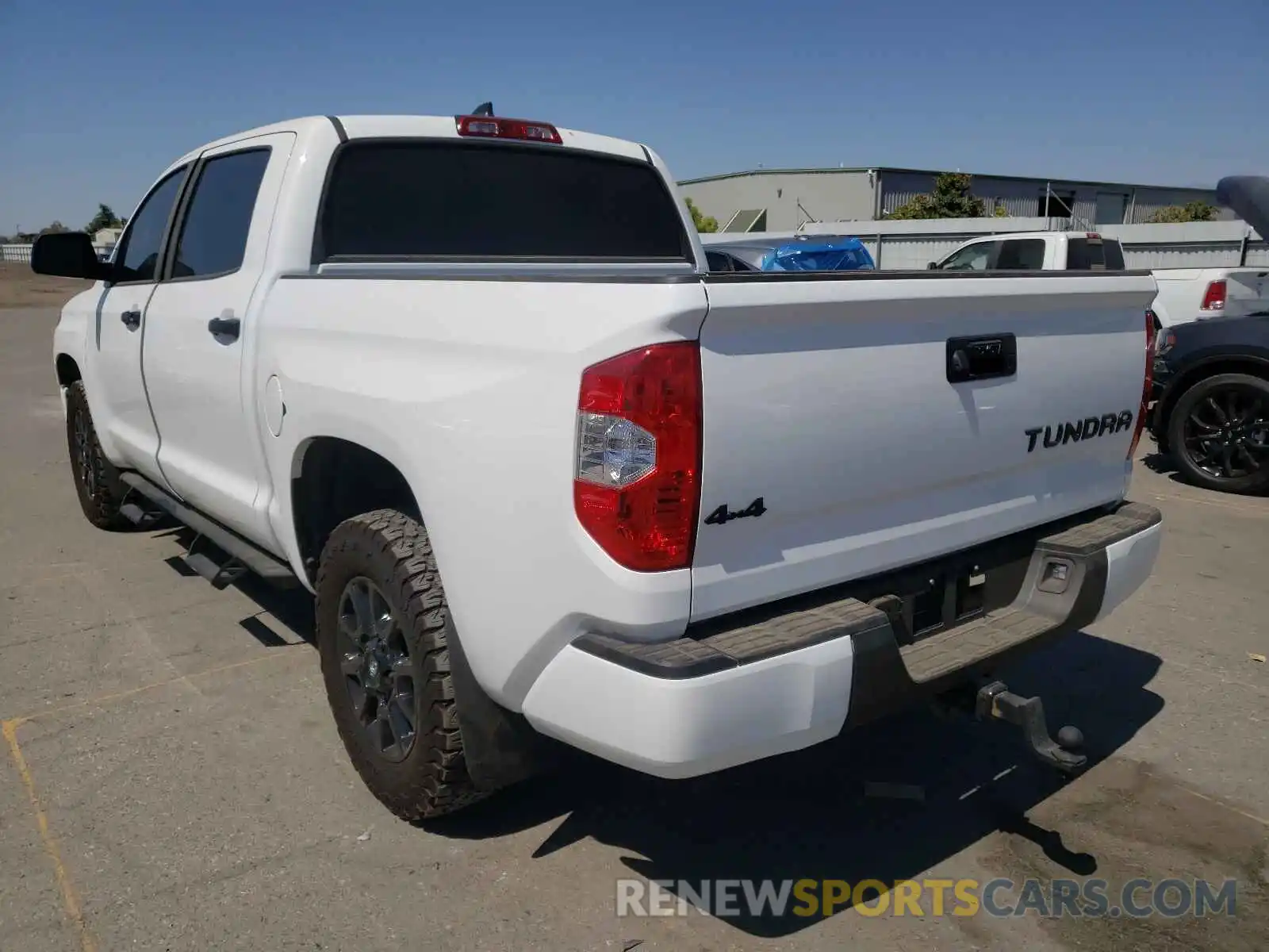 3 Photograph of a damaged car 5TFDY5F19LX877153 TOYOTA TUNDRA 2020