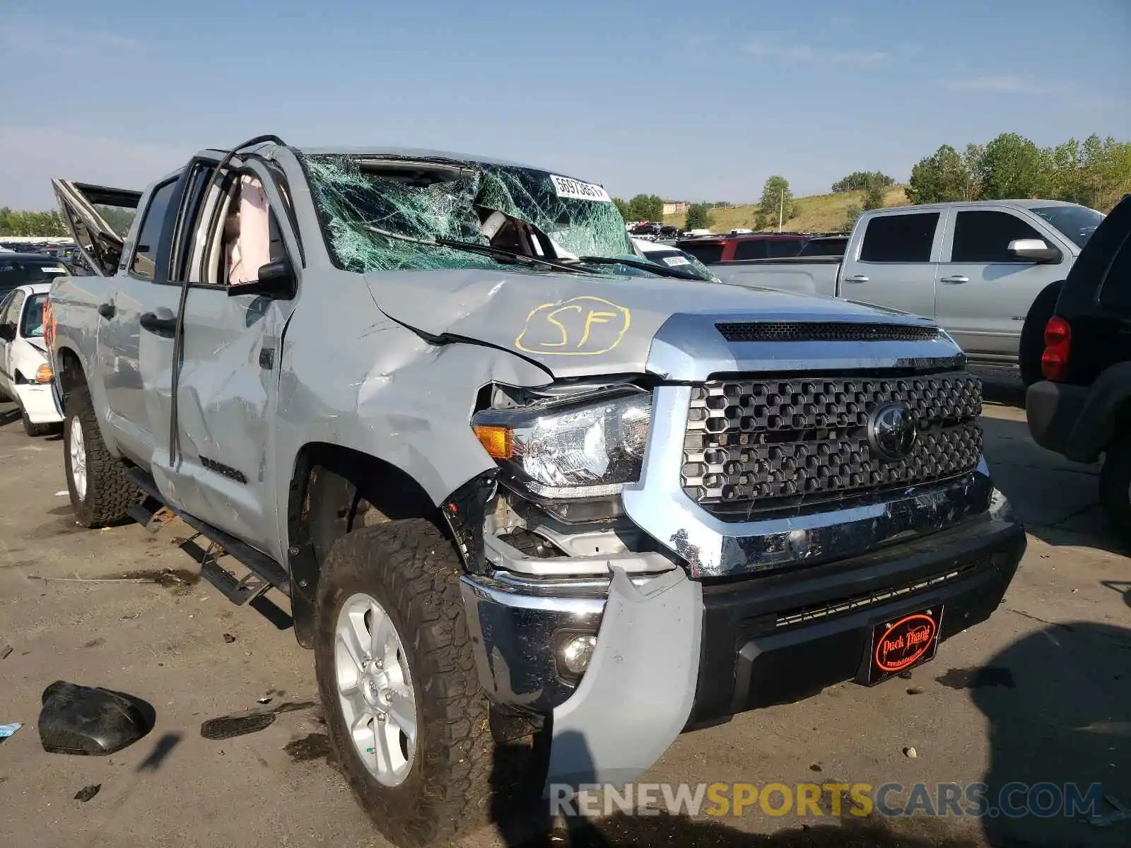 1 Photograph of a damaged car 5TFDY5F19LX888895 TOYOTA TUNDRA 2020