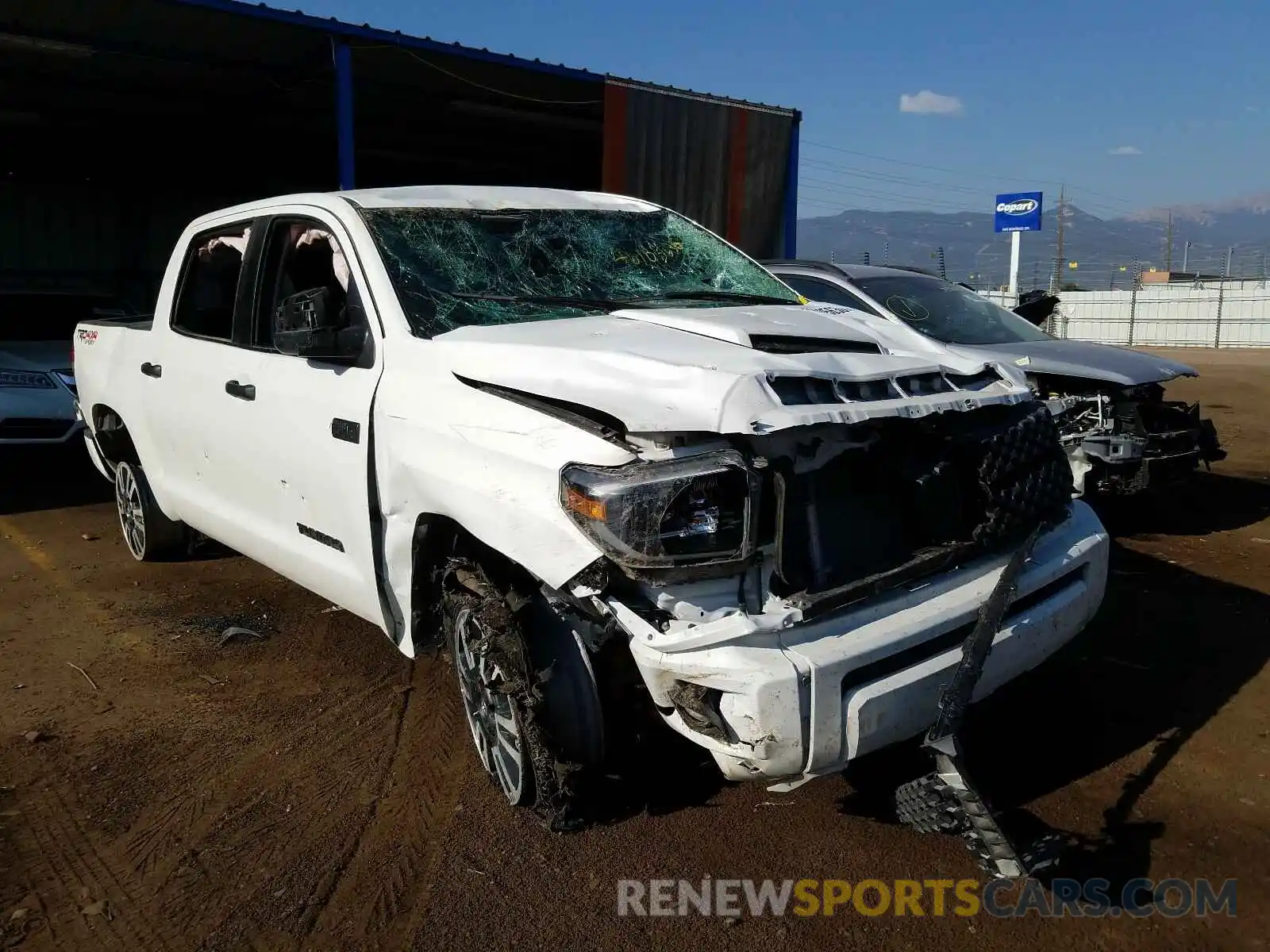 1 Photograph of a damaged car 5TFDY5F19LX892509 TOYOTA TUNDRA 2020