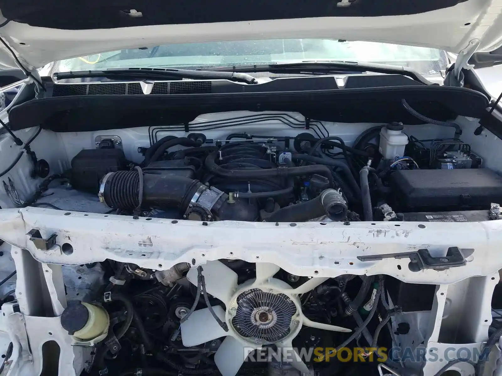 7 Photograph of a damaged car 5TFDY5F19LX894938 TOYOTA TUNDRA 2020