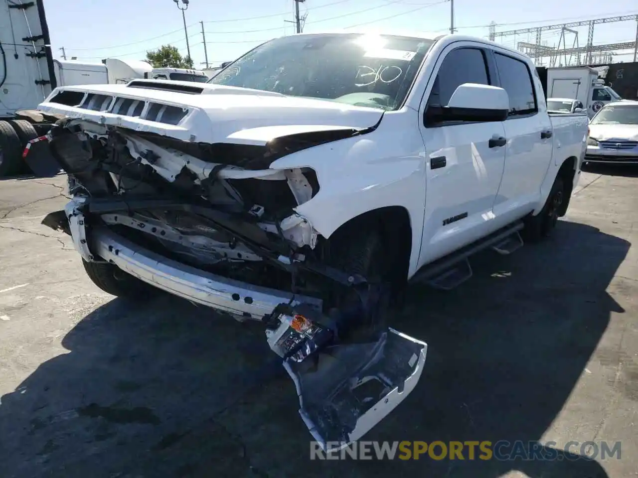 2 Photograph of a damaged car 5TFDY5F19LX902164 TOYOTA TUNDRA 2020