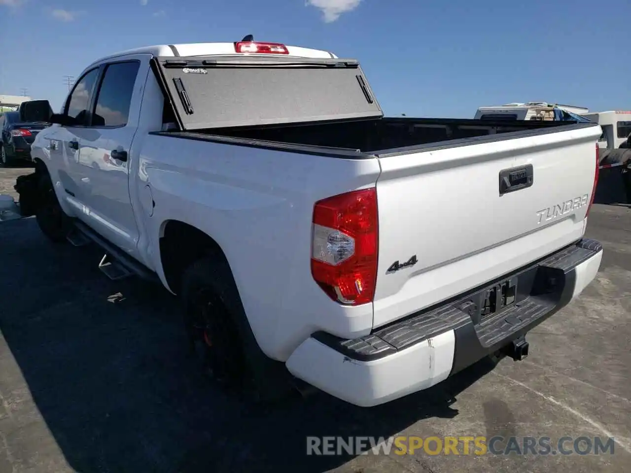 3 Photograph of a damaged car 5TFDY5F19LX902164 TOYOTA TUNDRA 2020