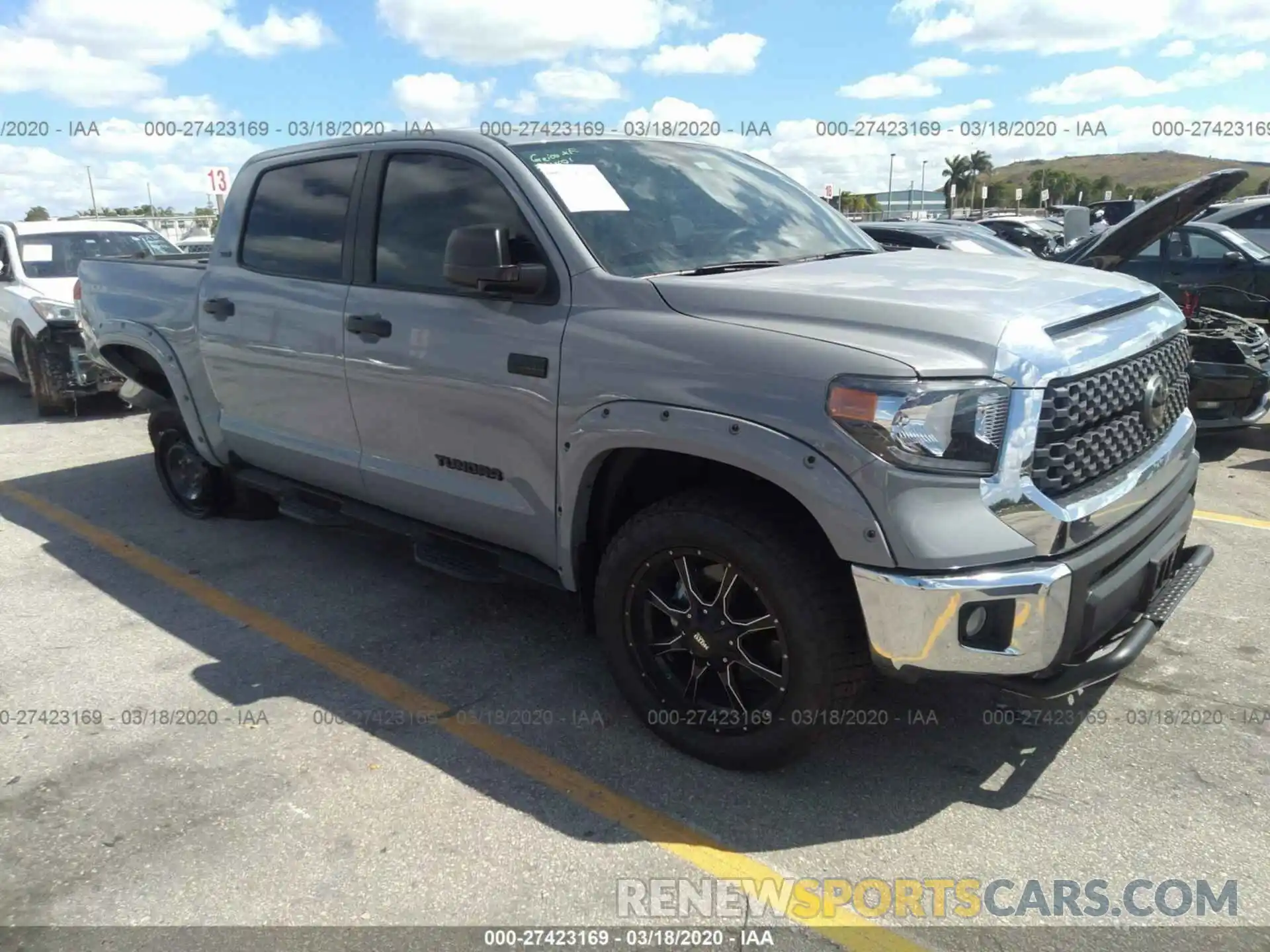 1 Photograph of a damaged car 5TFDY5F19LX914136 TOYOTA TUNDRA 2020