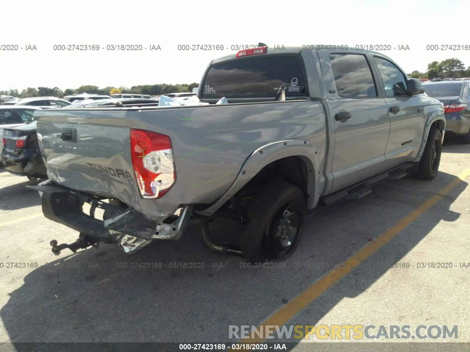 4 Photograph of a damaged car 5TFDY5F19LX914136 TOYOTA TUNDRA 2020