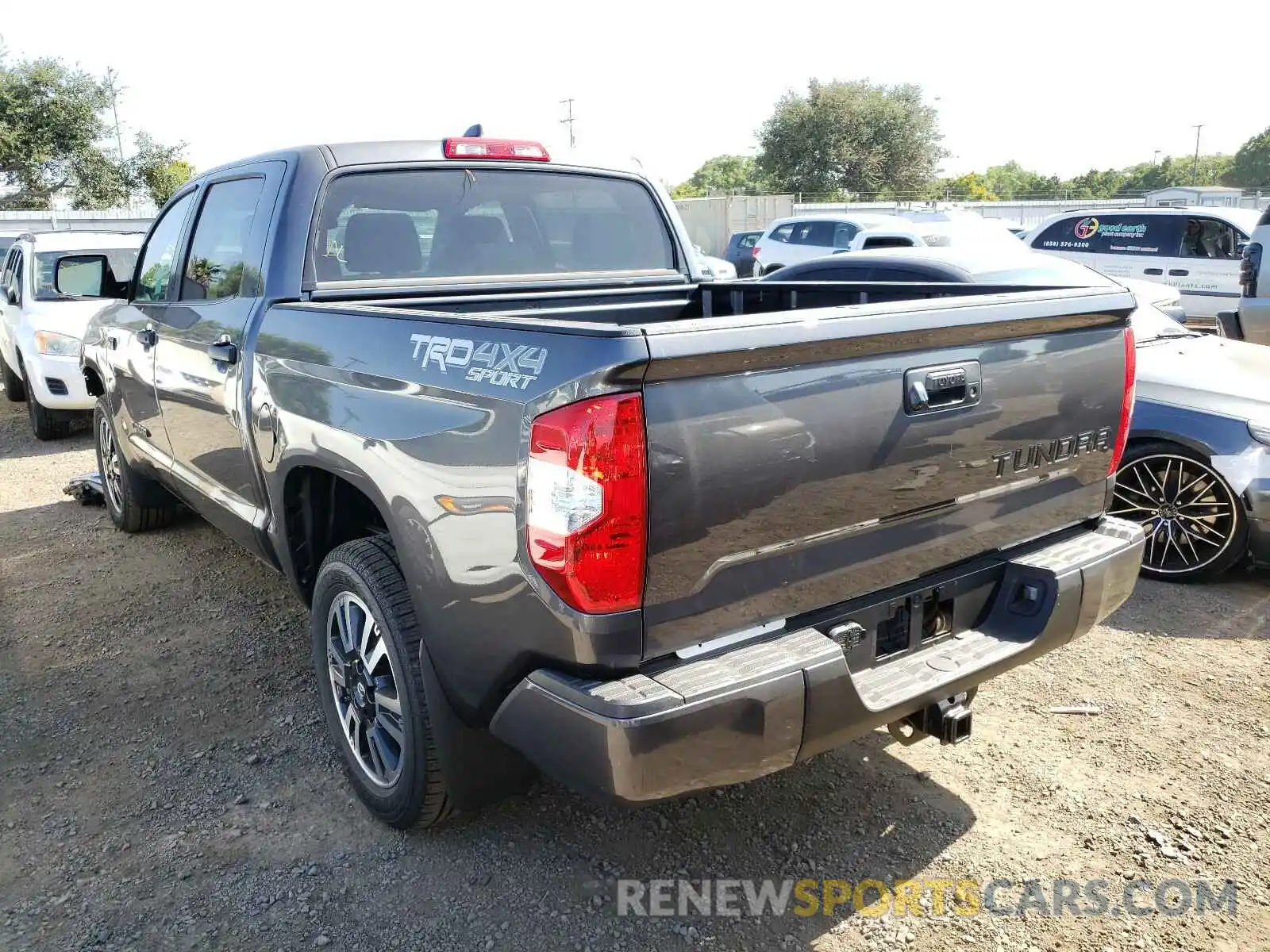 3 Photograph of a damaged car 5TFDY5F19LX937139 TOYOTA TUNDRA 2020