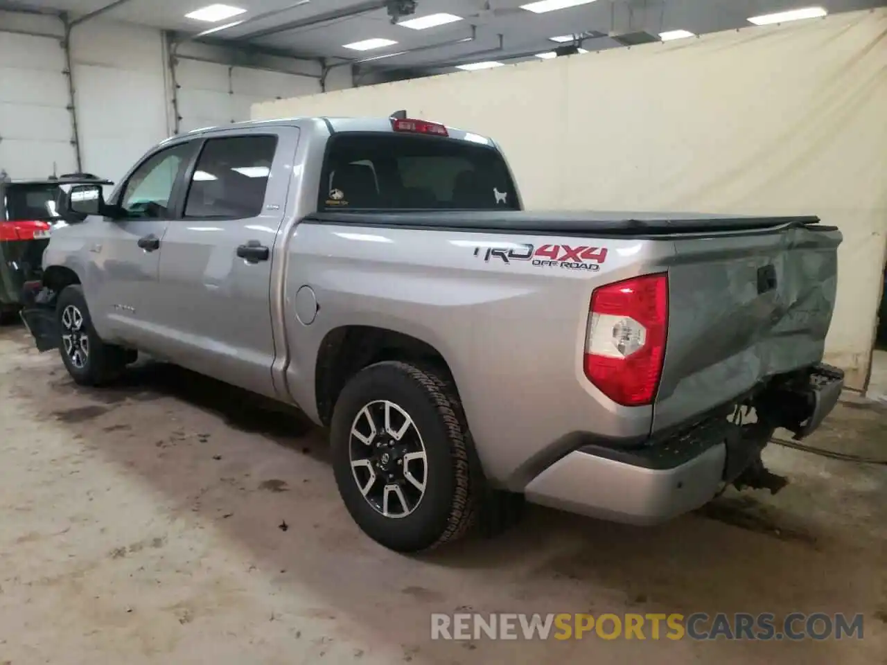 3 Photograph of a damaged car 5TFDY5F19LX939117 TOYOTA TUNDRA 2020