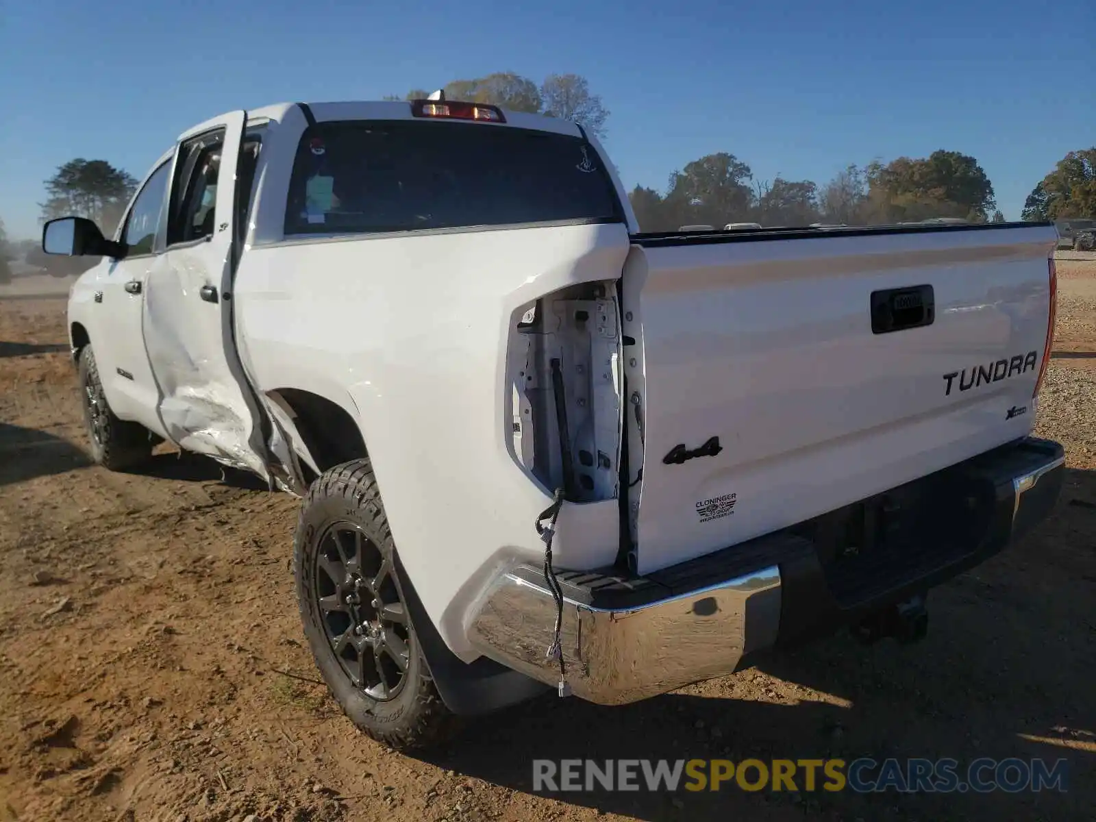 3 Photograph of a damaged car 5TFDY5F19LX946794 TOYOTA TUNDRA 2020