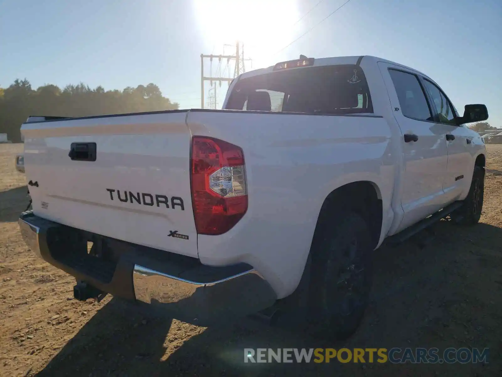 4 Photograph of a damaged car 5TFDY5F19LX946794 TOYOTA TUNDRA 2020