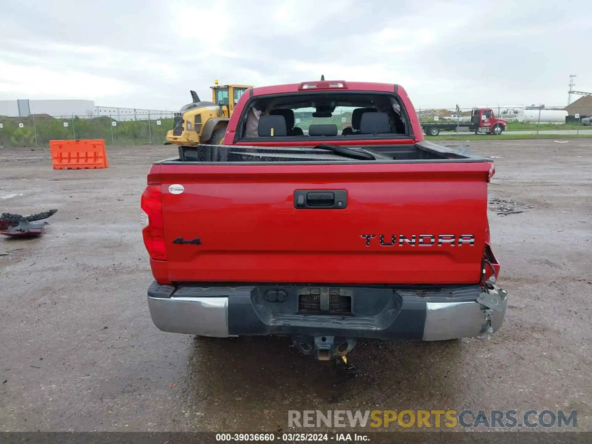 16 Photograph of a damaged car 5TFDY5F1XLX872351 TOYOTA TUNDRA 2020