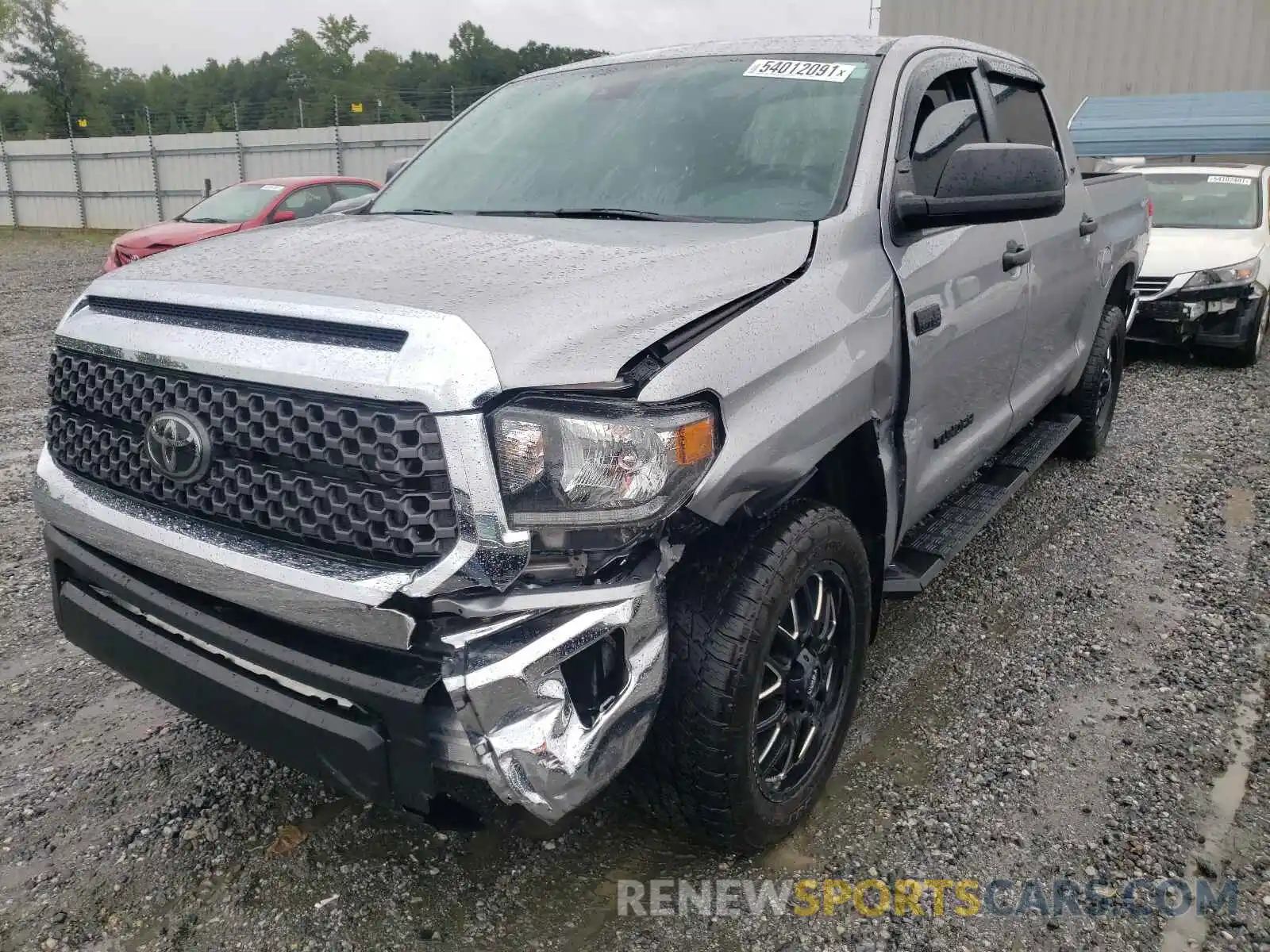 2 Photograph of a damaged car 5TFDY5F1XLX884841 TOYOTA TUNDRA 2020