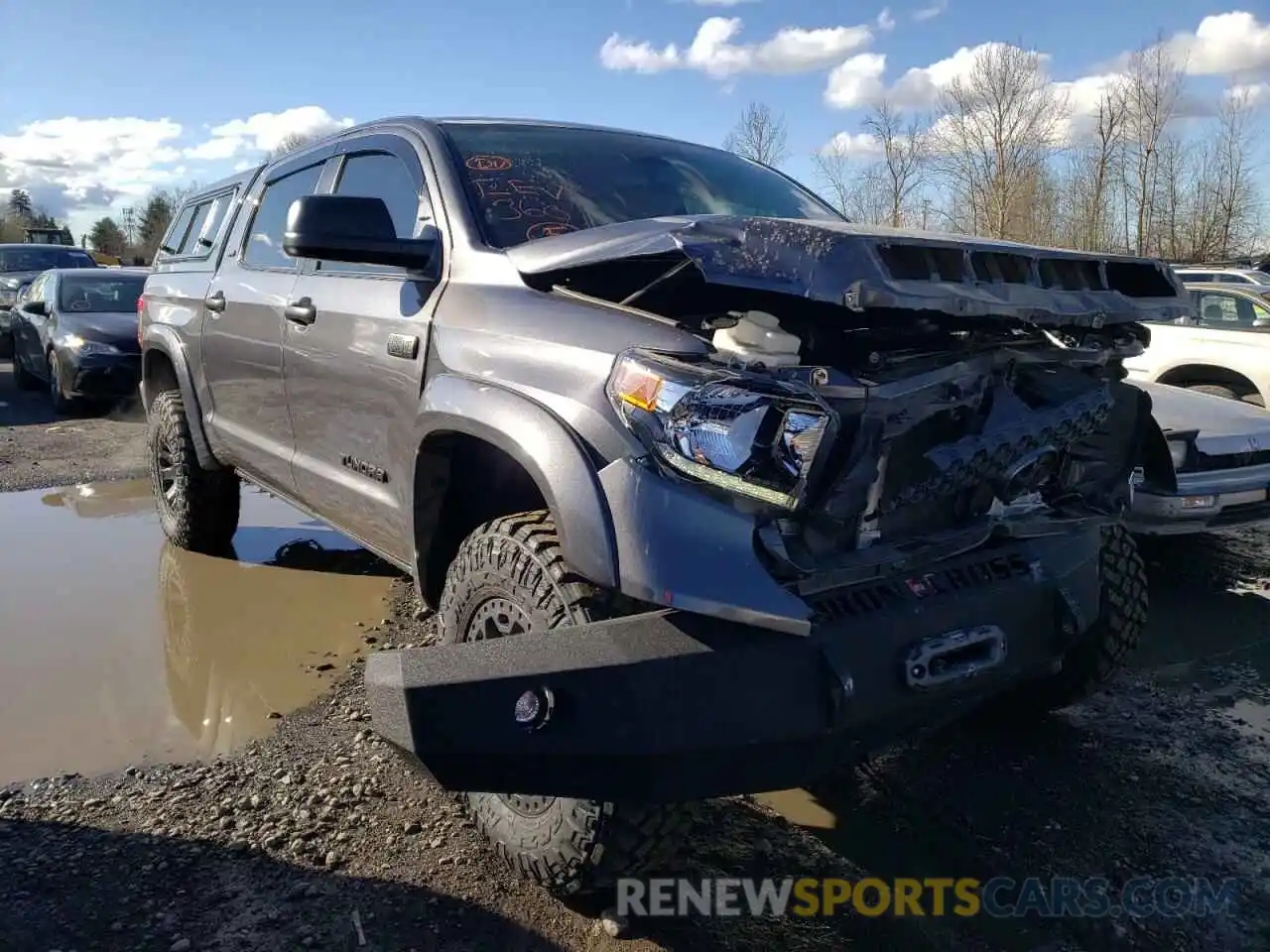 1 Photograph of a damaged car 5TFDY5F1XLX888825 TOYOTA TUNDRA 2020