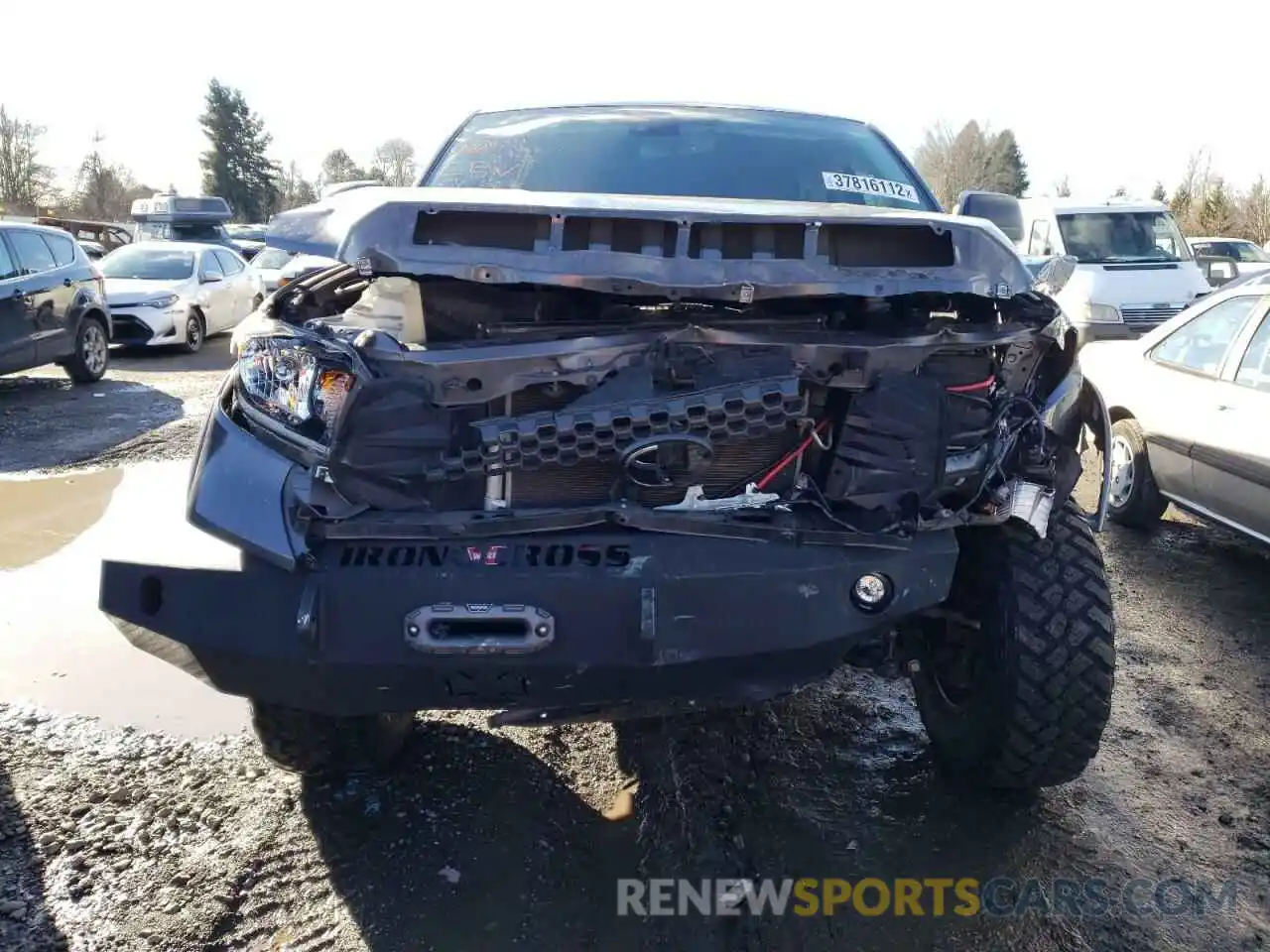 9 Photograph of a damaged car 5TFDY5F1XLX888825 TOYOTA TUNDRA 2020