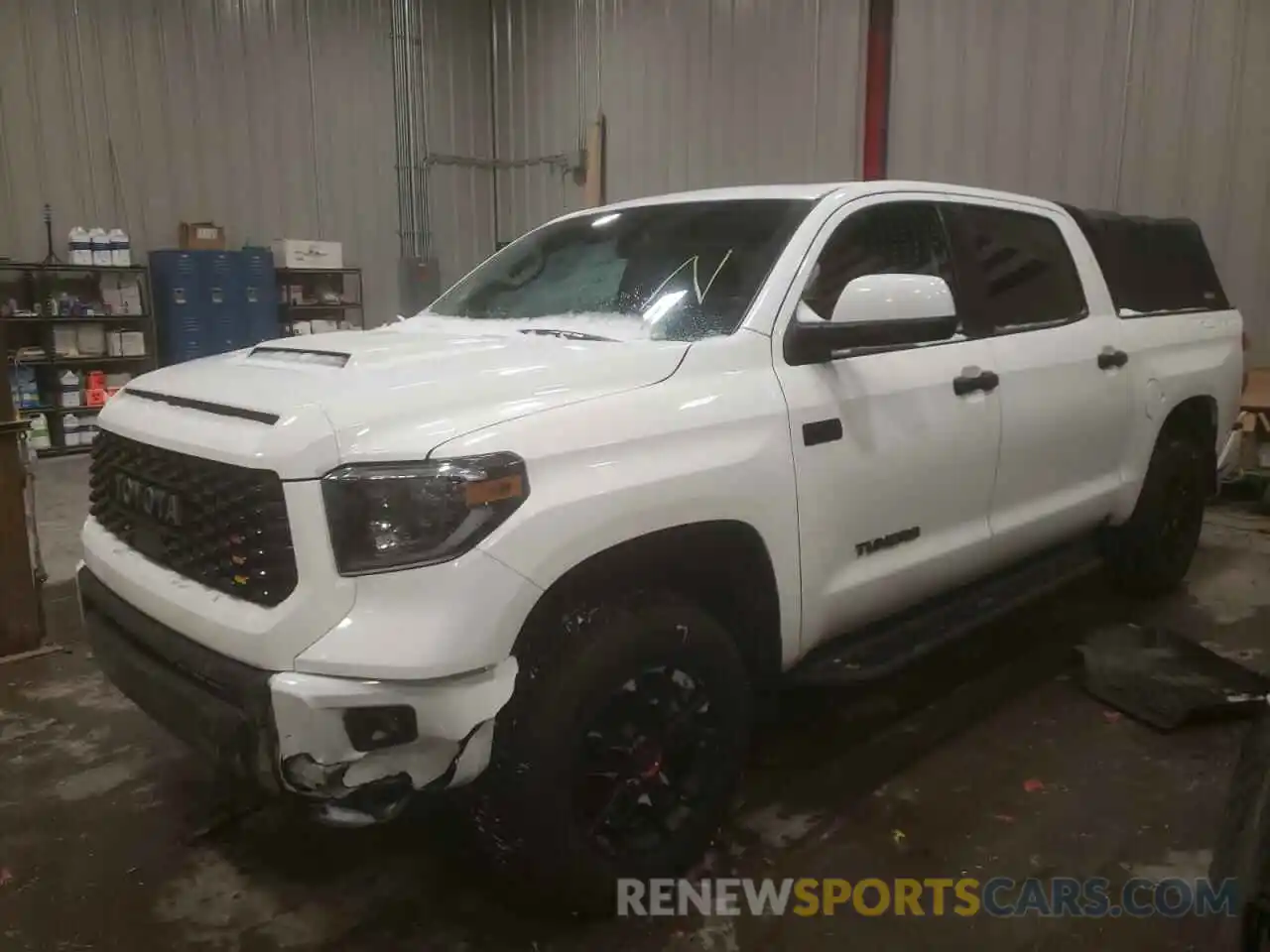 2 Photograph of a damaged car 5TFDY5F1XLX905901 TOYOTA TUNDRA 2020