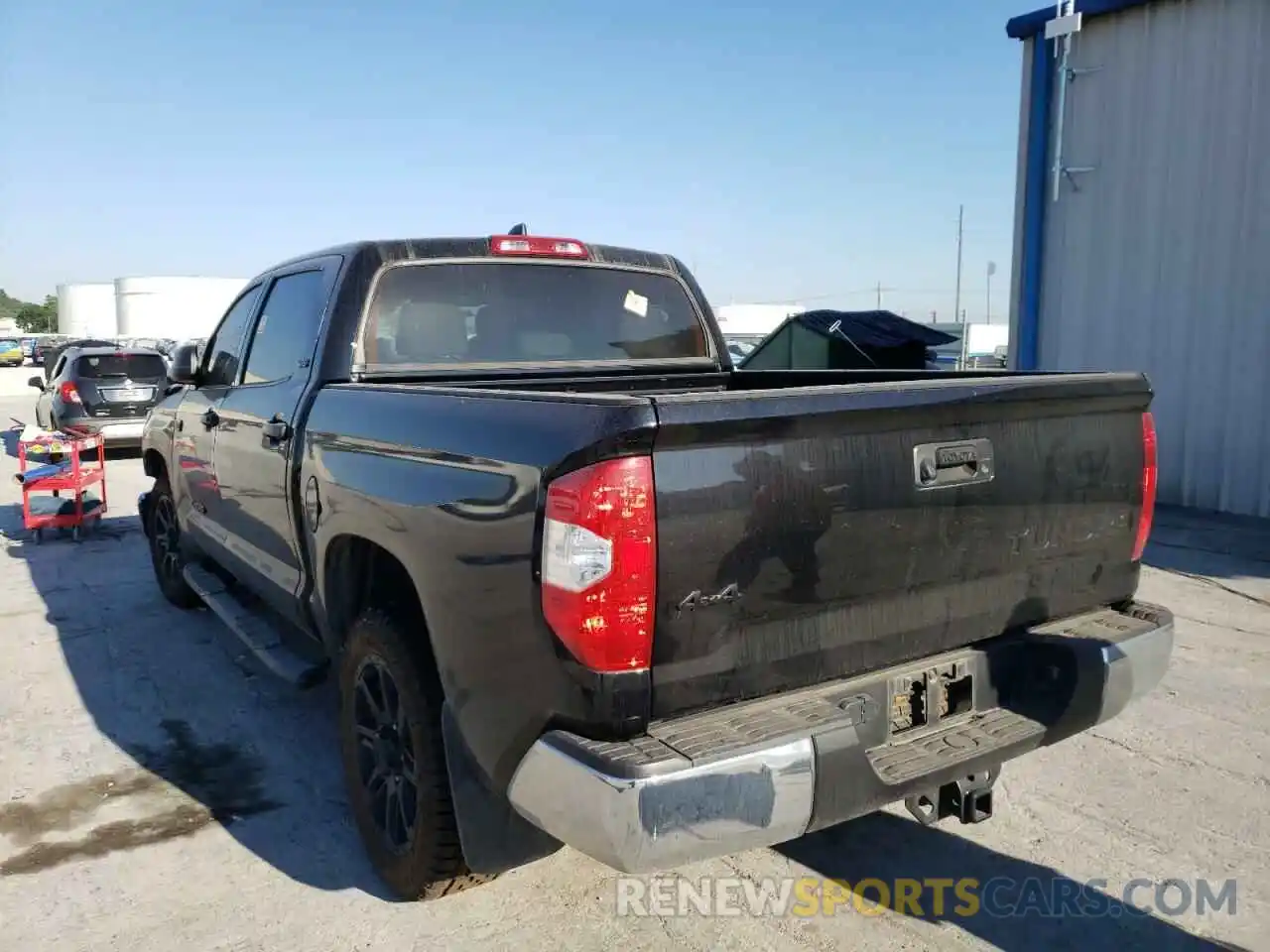 3 Photograph of a damaged car 5TFDY5F1XLX913285 TOYOTA TUNDRA 2020