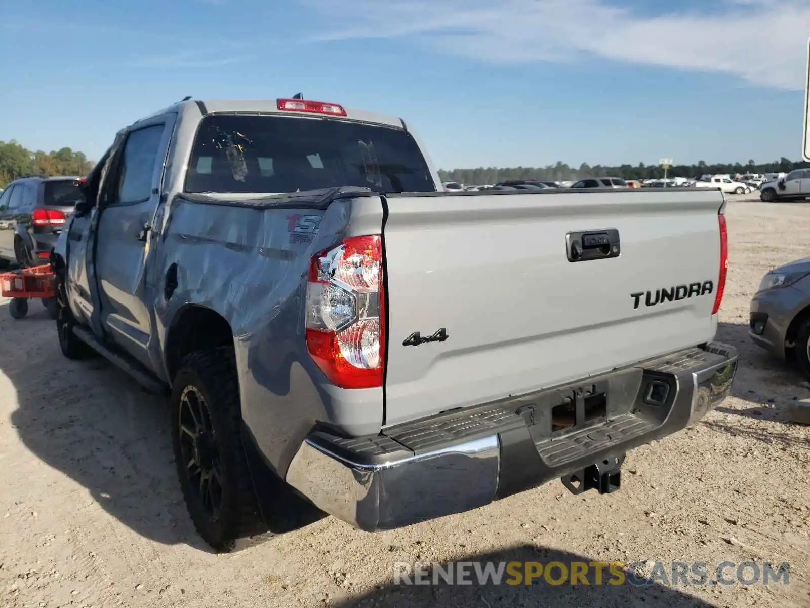 3 Photograph of a damaged car 5TFDY5F1XLX918745 TOYOTA TUNDRA 2020