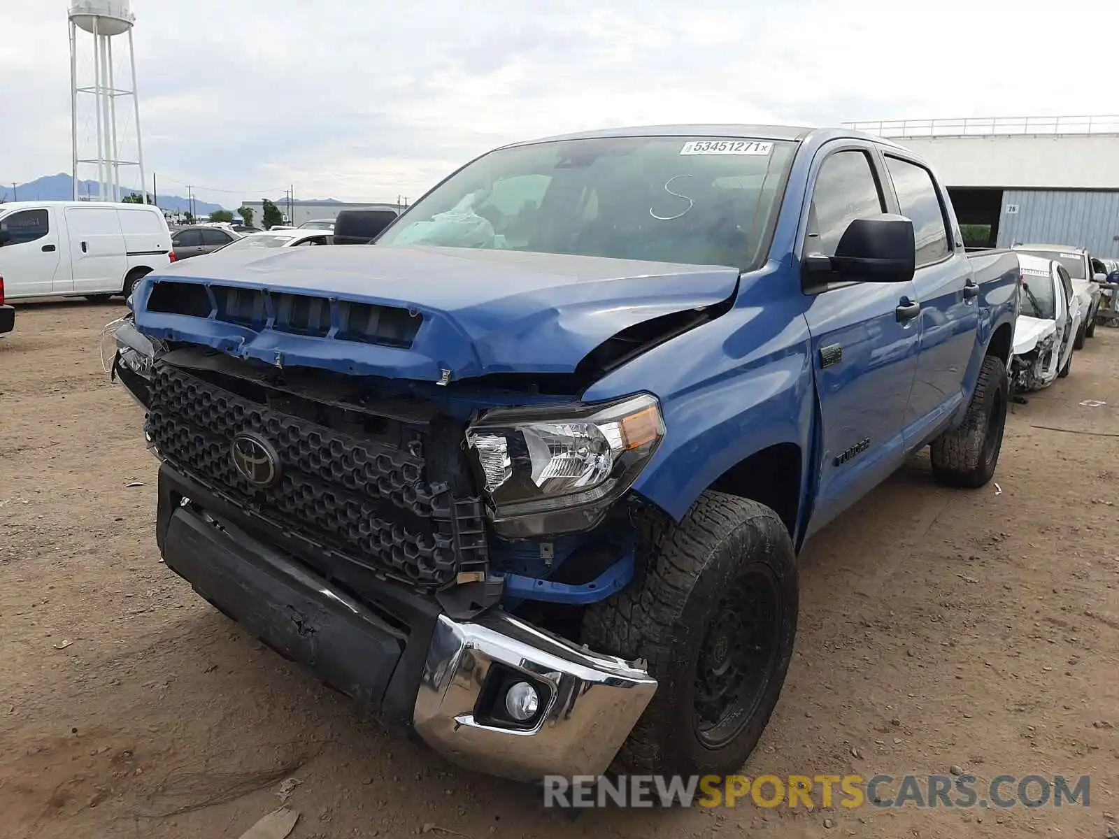 2 Photograph of a damaged car 5TFDY5F1XLX919040 TOYOTA TUNDRA 2020