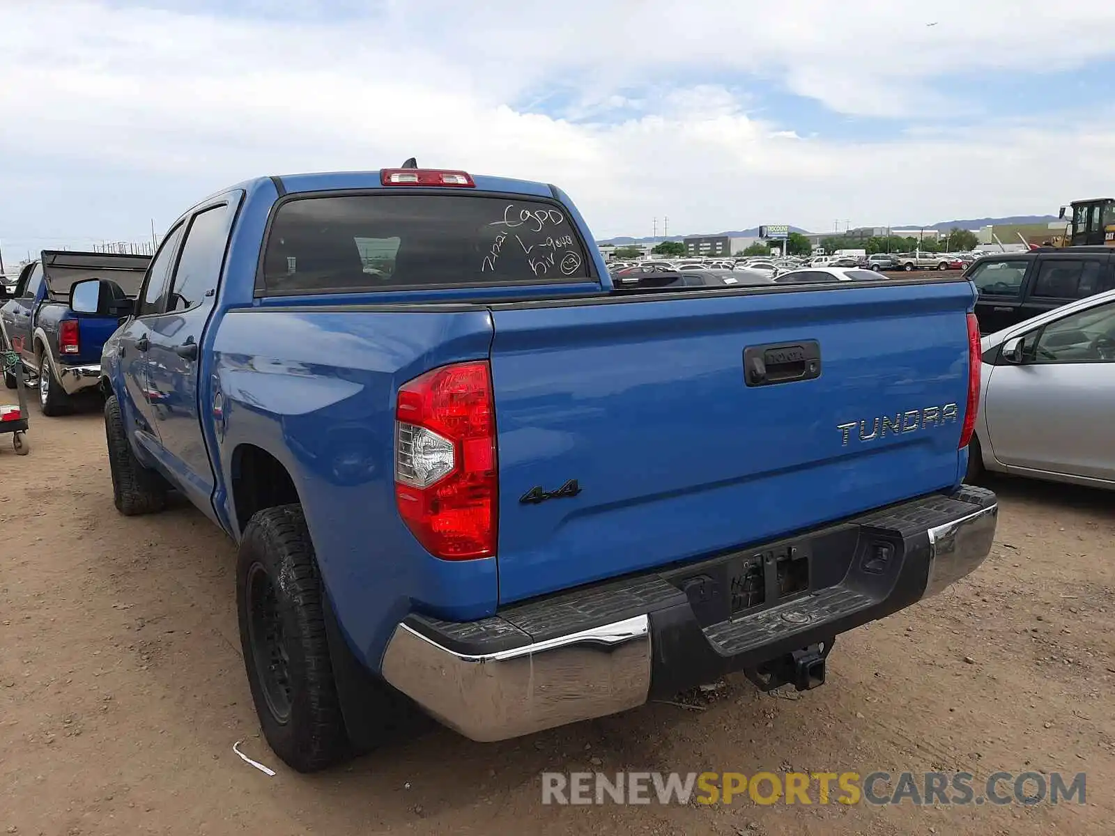 3 Photograph of a damaged car 5TFDY5F1XLX919040 TOYOTA TUNDRA 2020