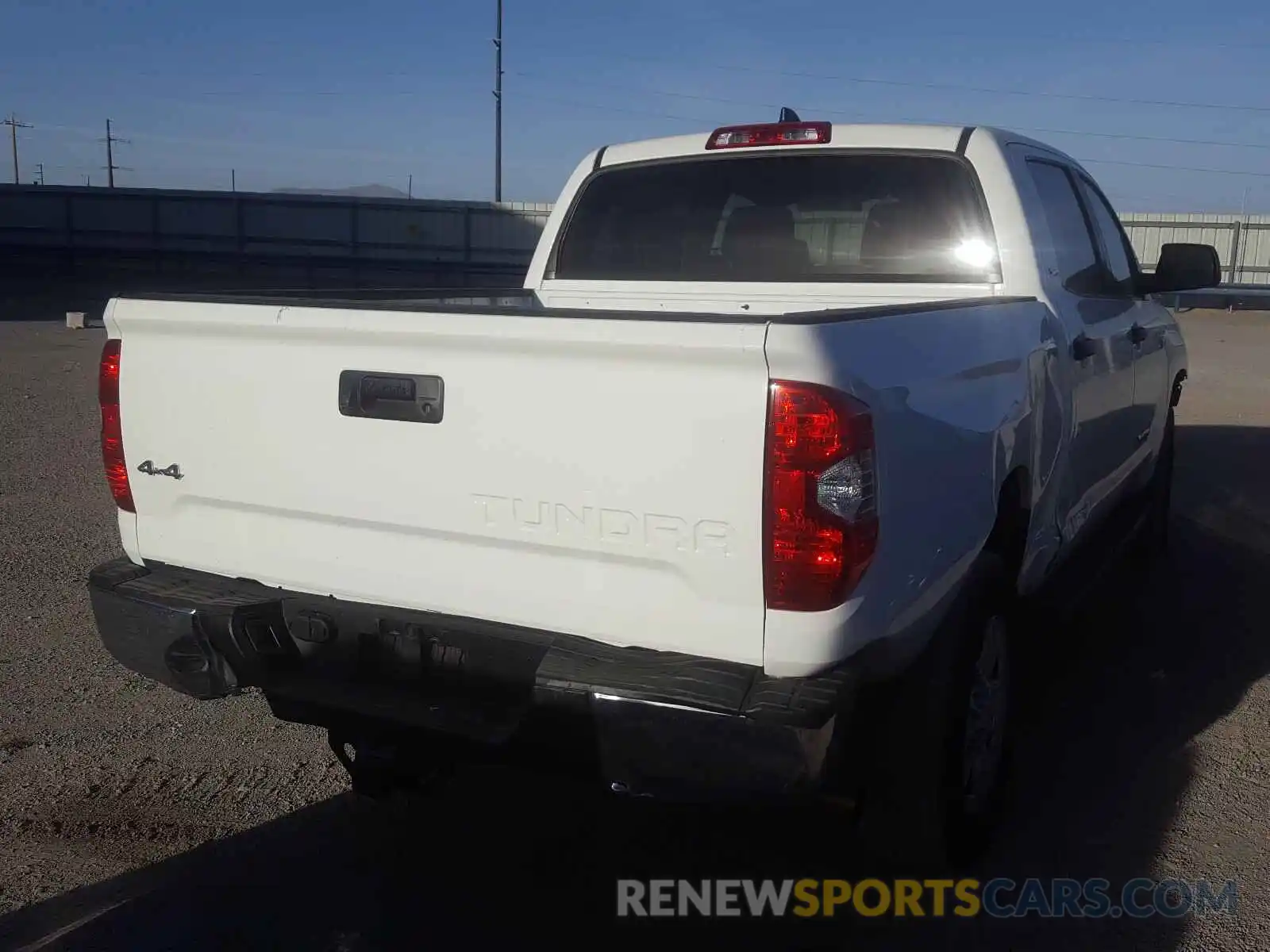 4 Photograph of a damaged car 5TFDY5F1XLX926828 TOYOTA TUNDRA 2020