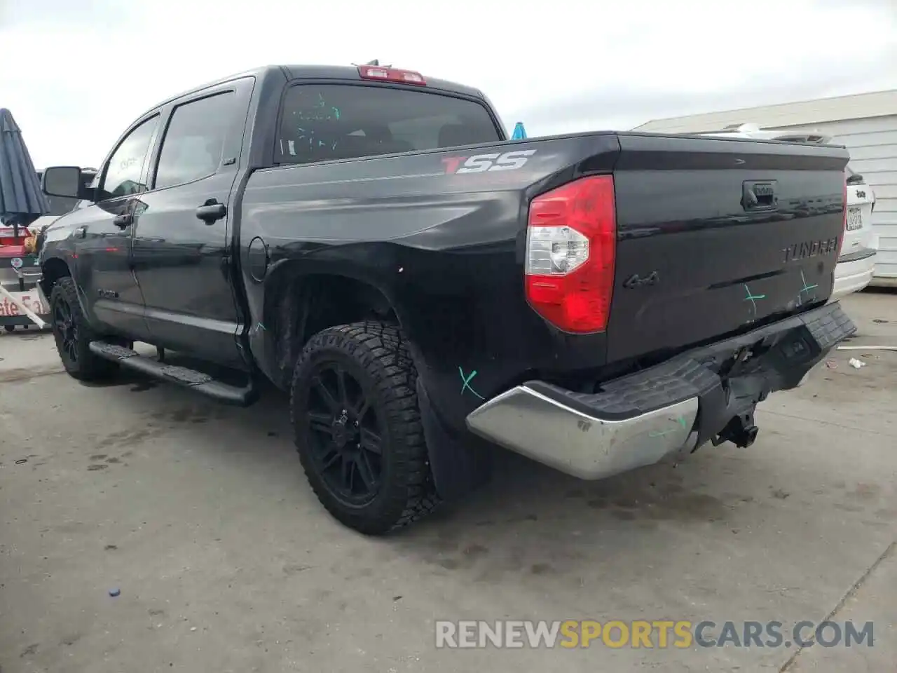 3 Photograph of a damaged car 5TFDY5F1XLX929454 TOYOTA TUNDRA 2020