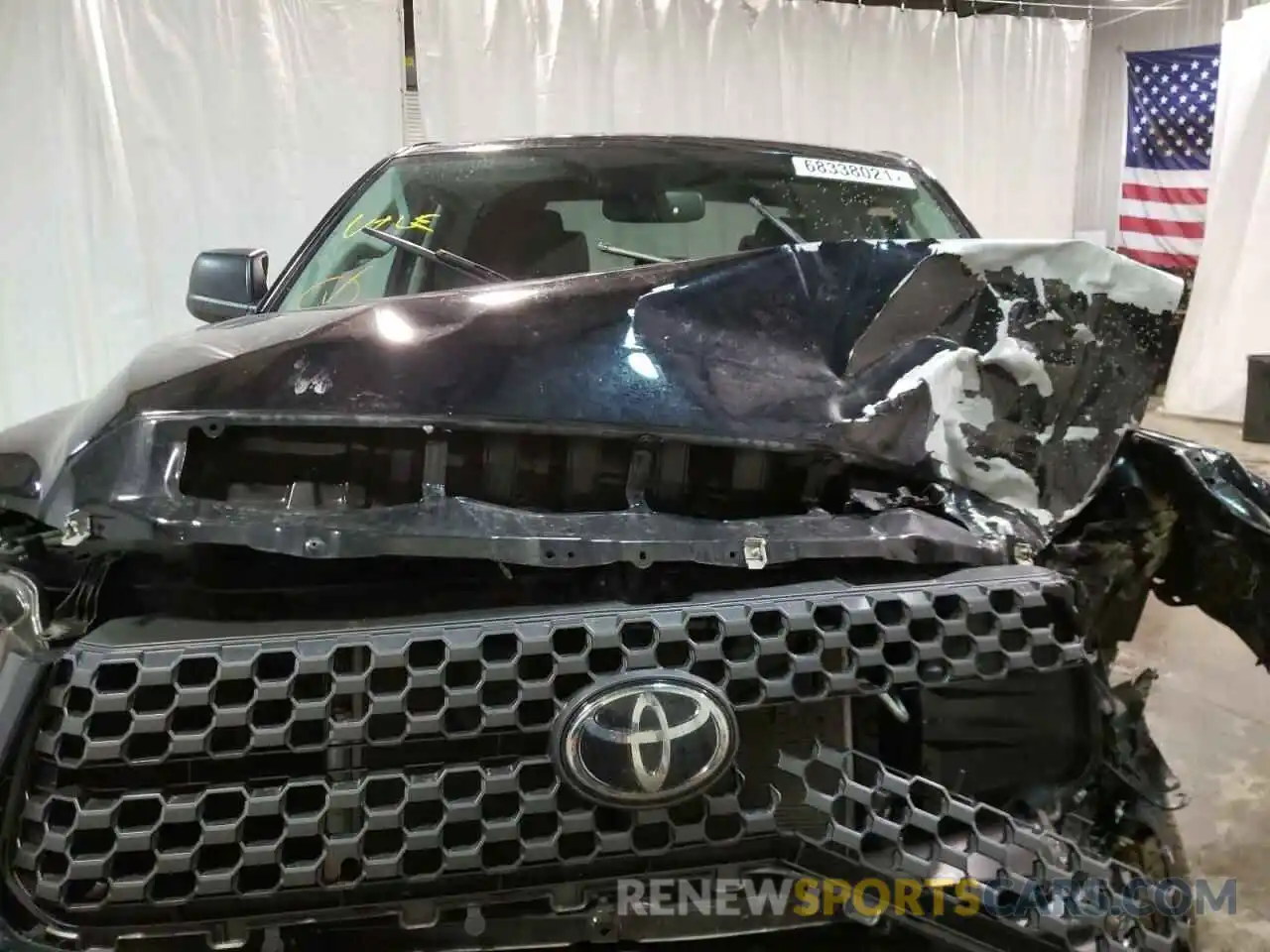 7 Photograph of a damaged car 5TFDY5F1XLX930264 TOYOTA TUNDRA 2020