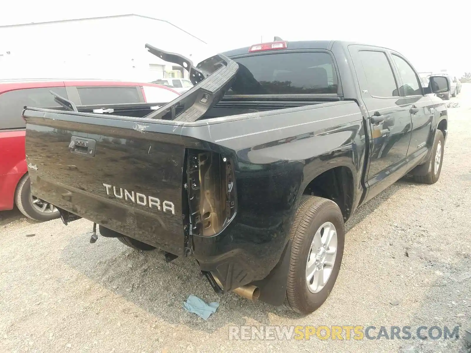 4 Photograph of a damaged car 5TFDY5F1XLX935044 TOYOTA TUNDRA 2020