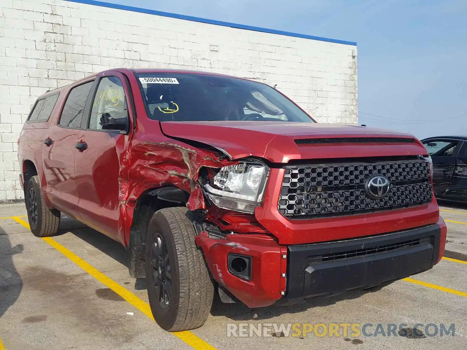 1 Photograph of a damaged car 5TFDY5F1XLX937067 TOYOTA TUNDRA 2020