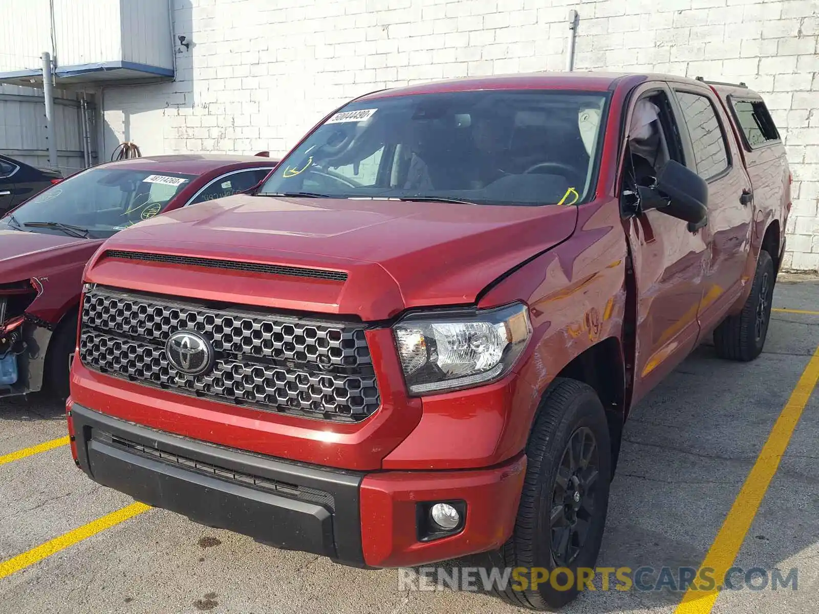 2 Photograph of a damaged car 5TFDY5F1XLX937067 TOYOTA TUNDRA 2020