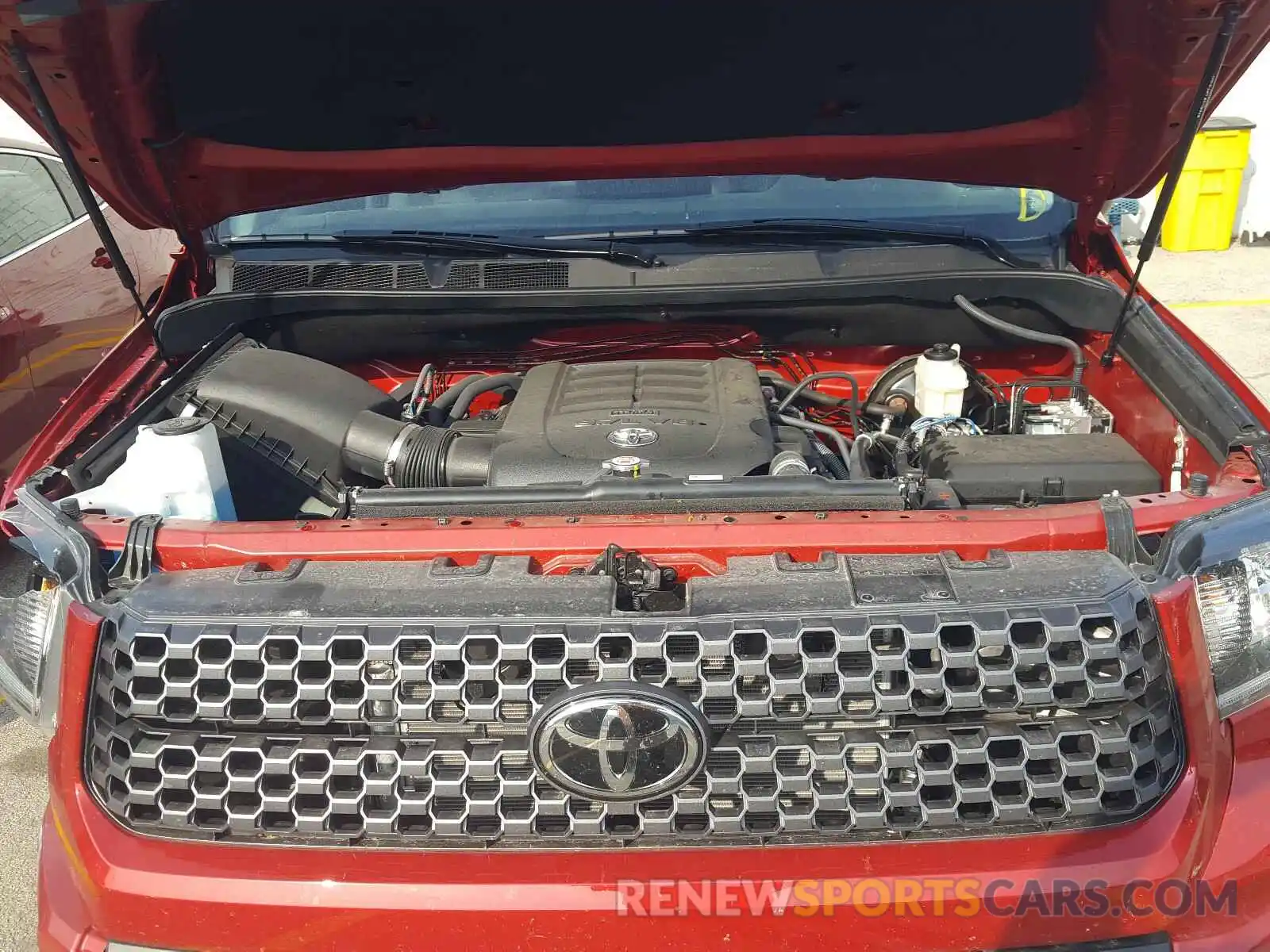 7 Photograph of a damaged car 5TFDY5F1XLX937067 TOYOTA TUNDRA 2020