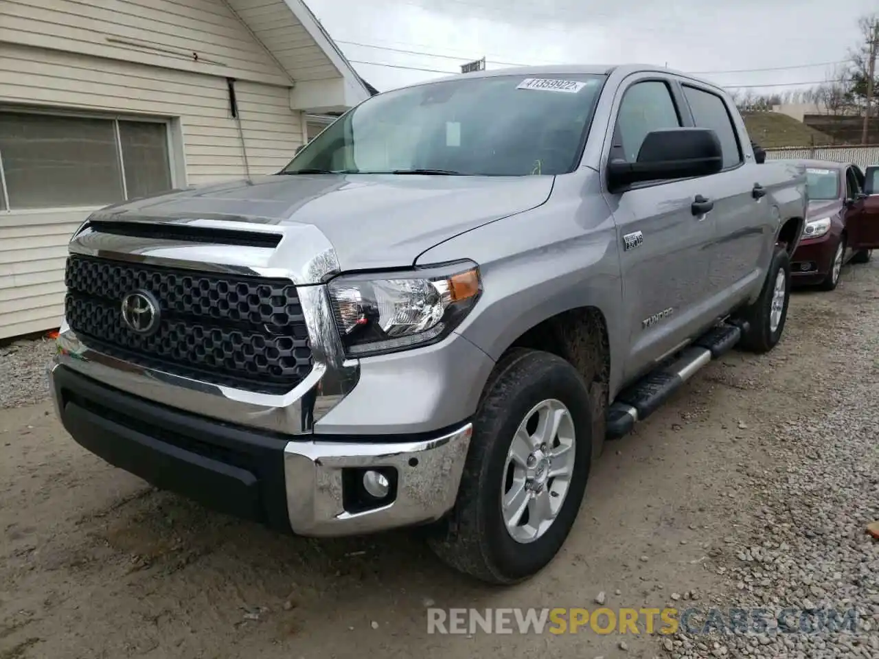 2 Photograph of a damaged car 5TFDY5F1XLX943242 TOYOTA TUNDRA 2020