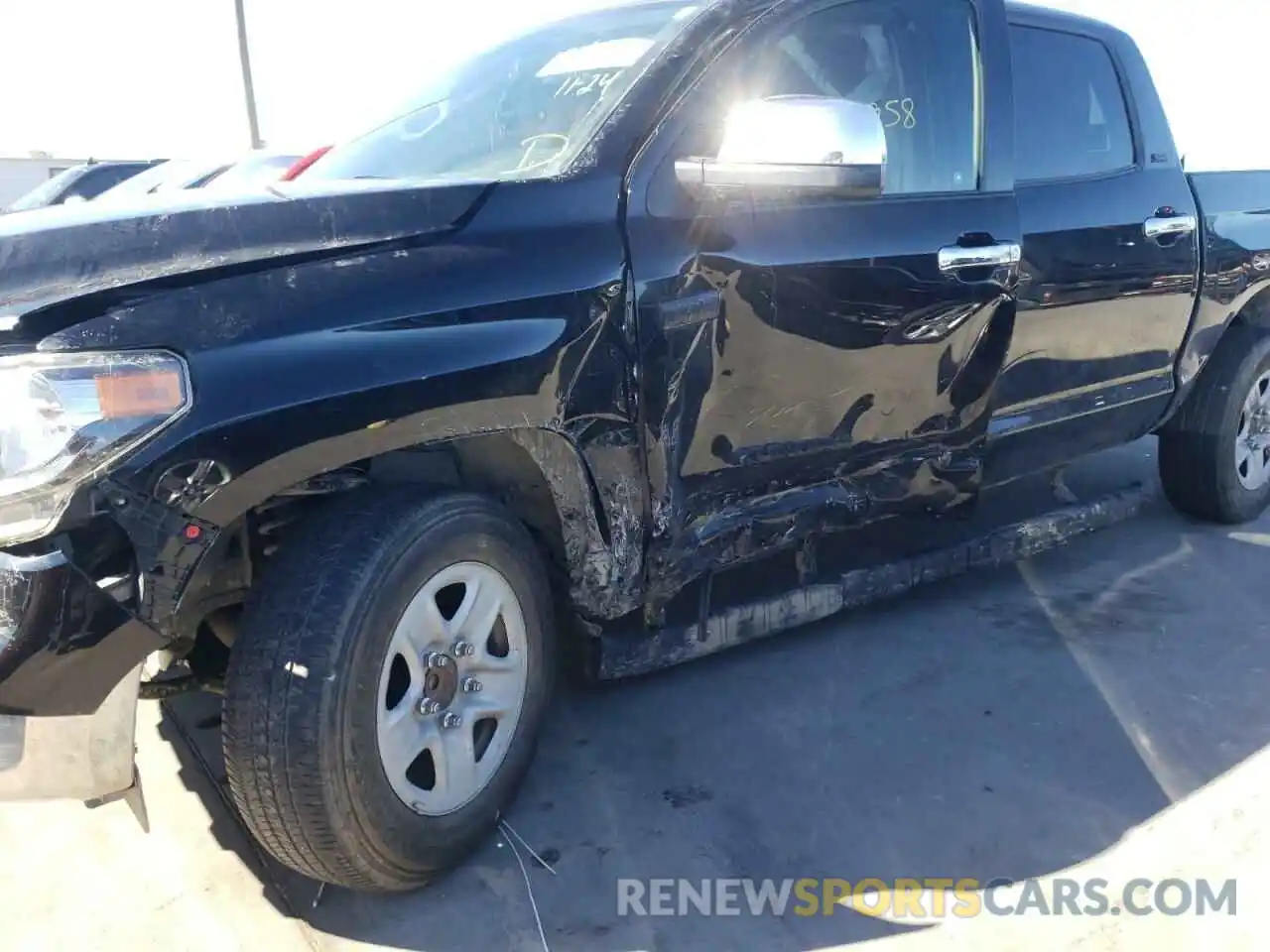 9 Photograph of a damaged car 5TFEY5F10LX258607 TOYOTA TUNDRA 2020