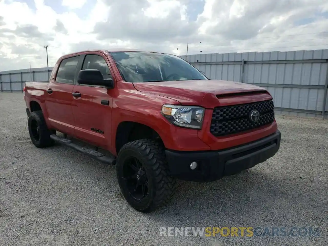 1 Photograph of a damaged car 5TFEY5F10LX264231 TOYOTA TUNDRA 2020