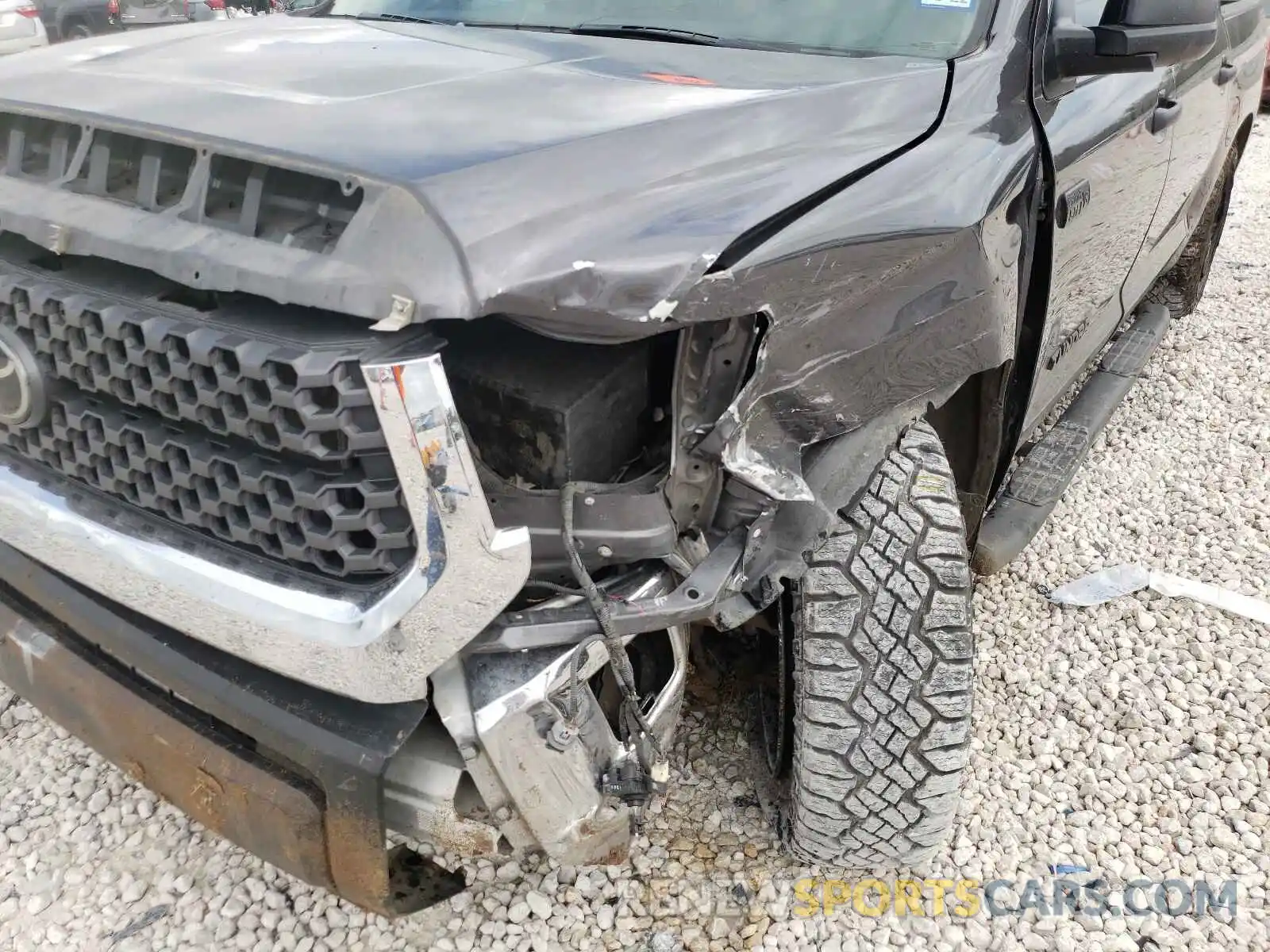 9 Photograph of a damaged car 5TFEY5F11LX256977 TOYOTA TUNDRA 2020