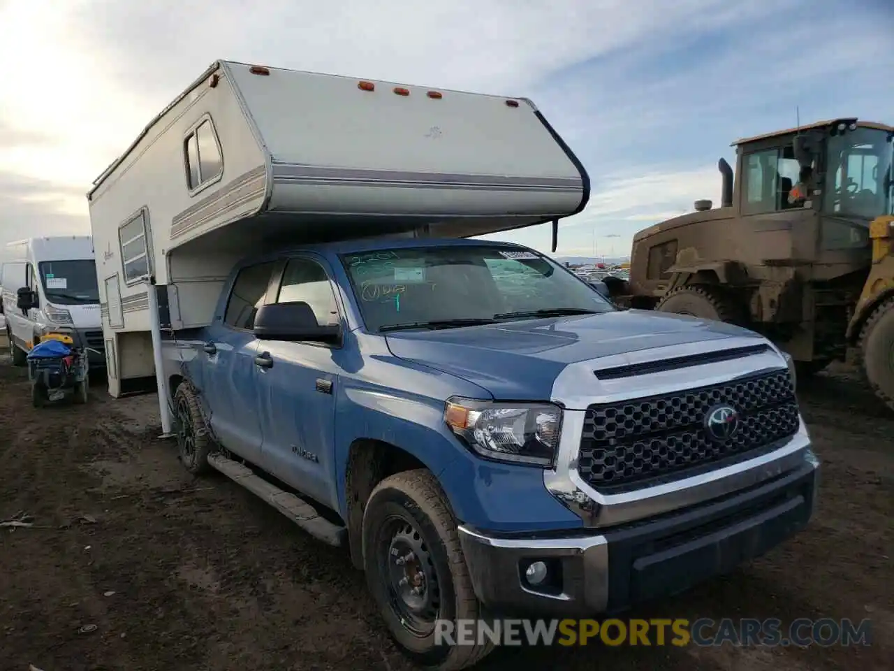 1 Photograph of a damaged car 5TFEY5F11LX259670 TOYOTA TUNDRA 2020