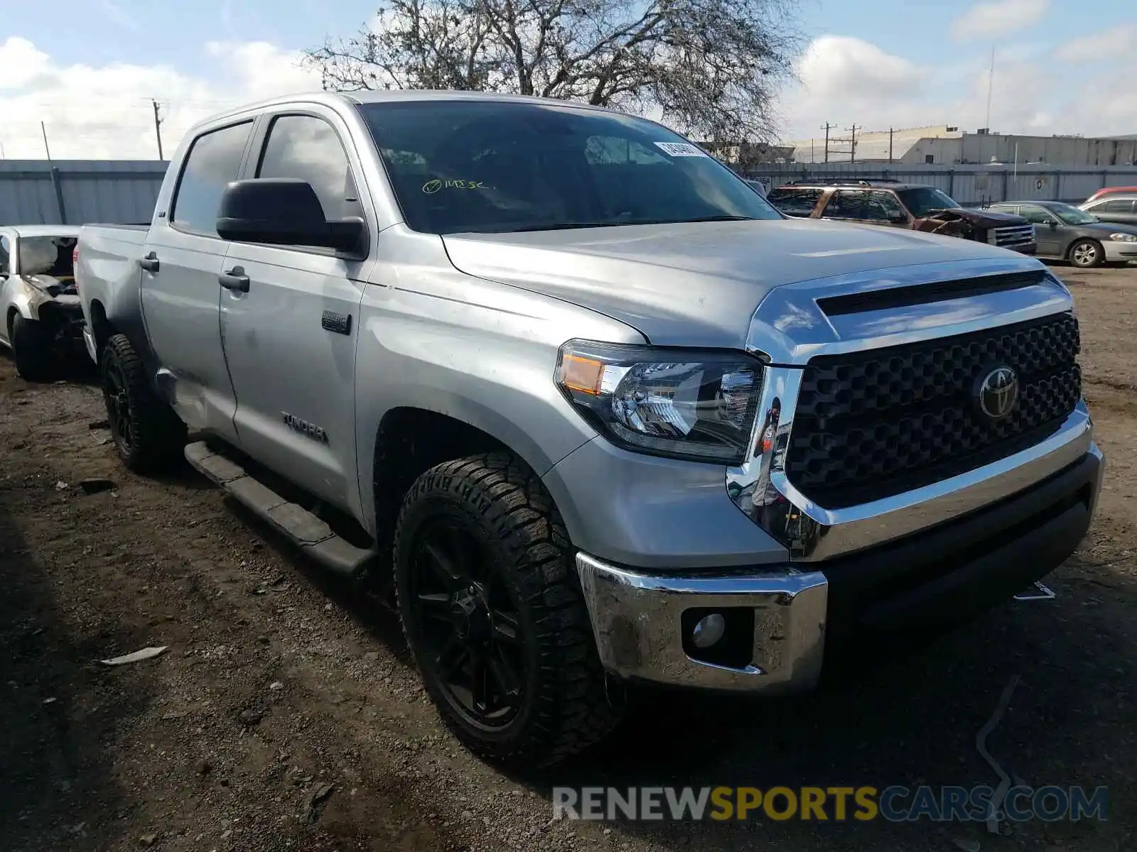 1 Photograph of a damaged car 5TFEY5F12LX265638 TOYOTA TUNDRA 2020