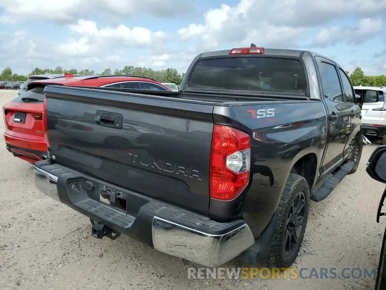 4 Photograph of a damaged car 5TFEY5F14LX257833 TOYOTA TUNDRA 2020