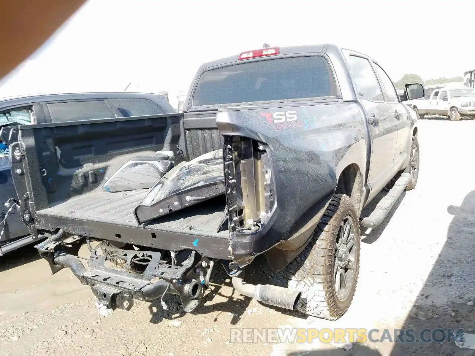 4 Photograph of a damaged car 5TFEY5F14LX259226 TOYOTA TUNDRA 2020