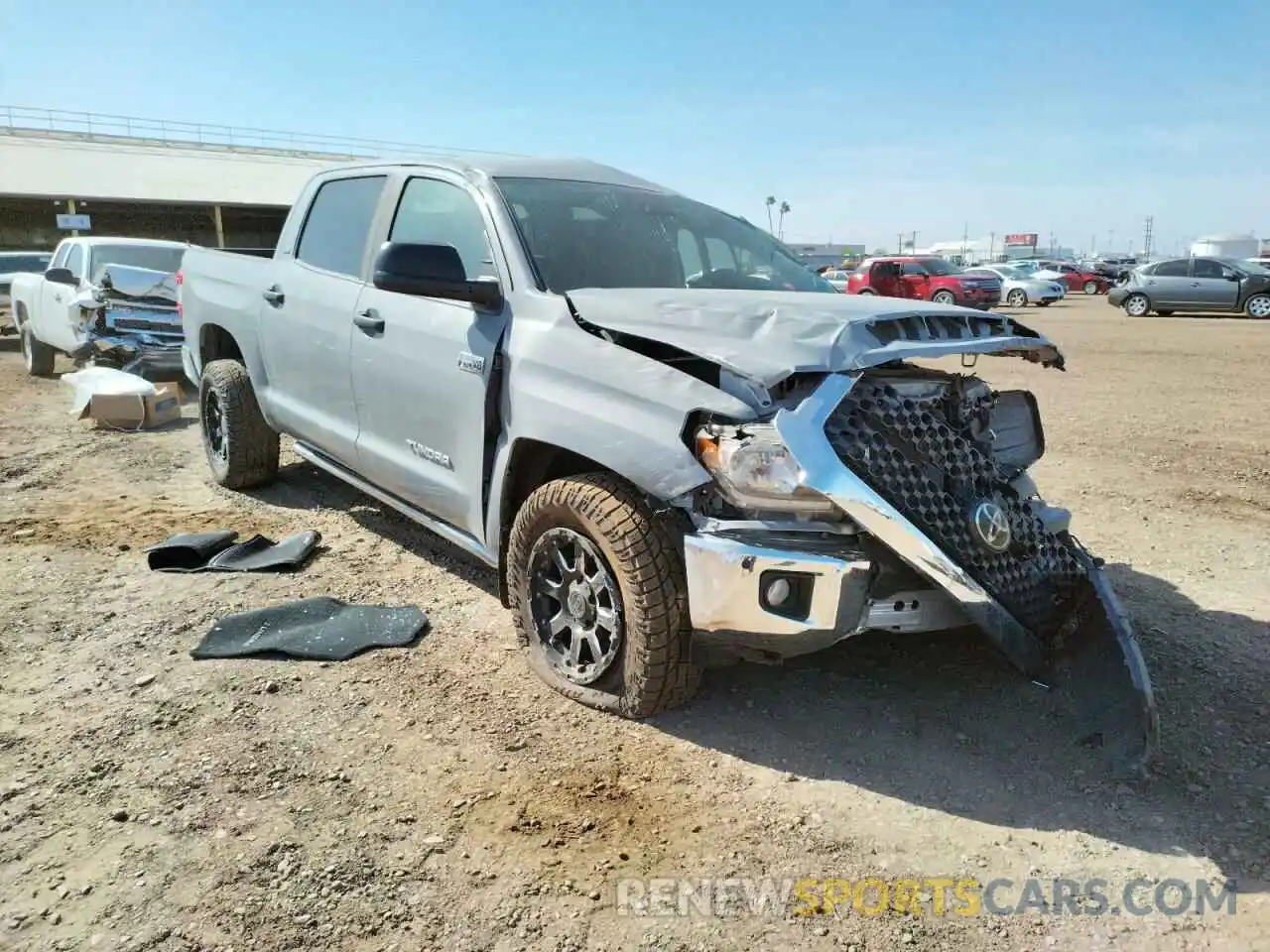 1 Photograph of a damaged car 5TFEY5F15LX256156 TOYOTA TUNDRA 2020