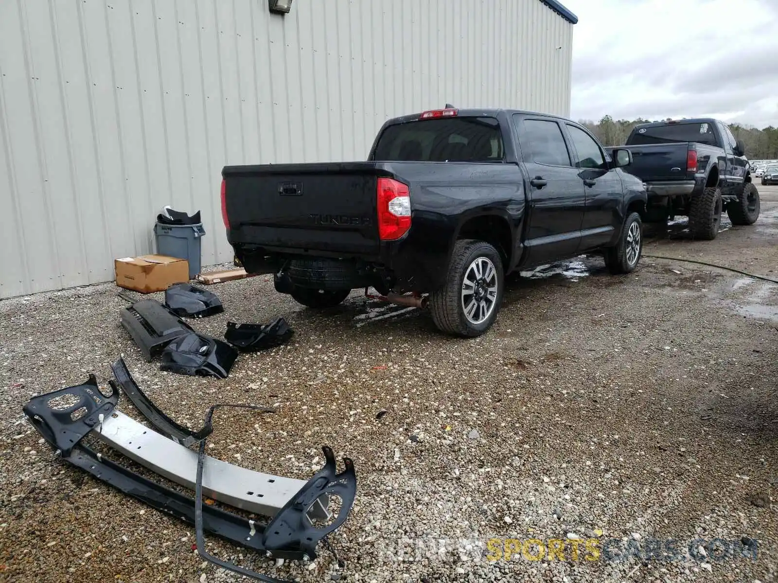 4 Photograph of a damaged car 5TFEY5F15LX262572 TOYOTA TUNDRA 2020