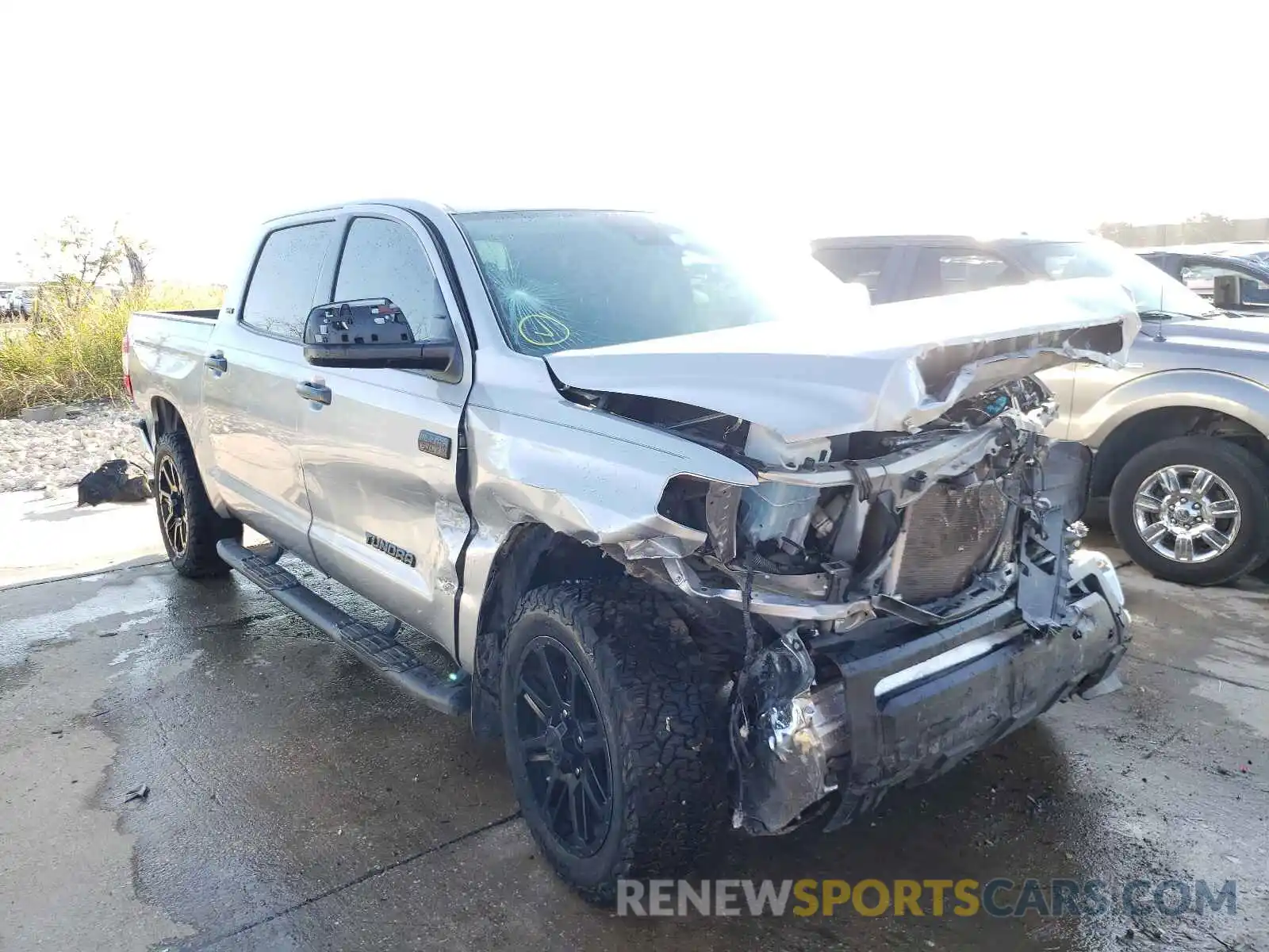 1 Photograph of a damaged car 5TFEY5F16LX258322 TOYOTA TUNDRA 2020