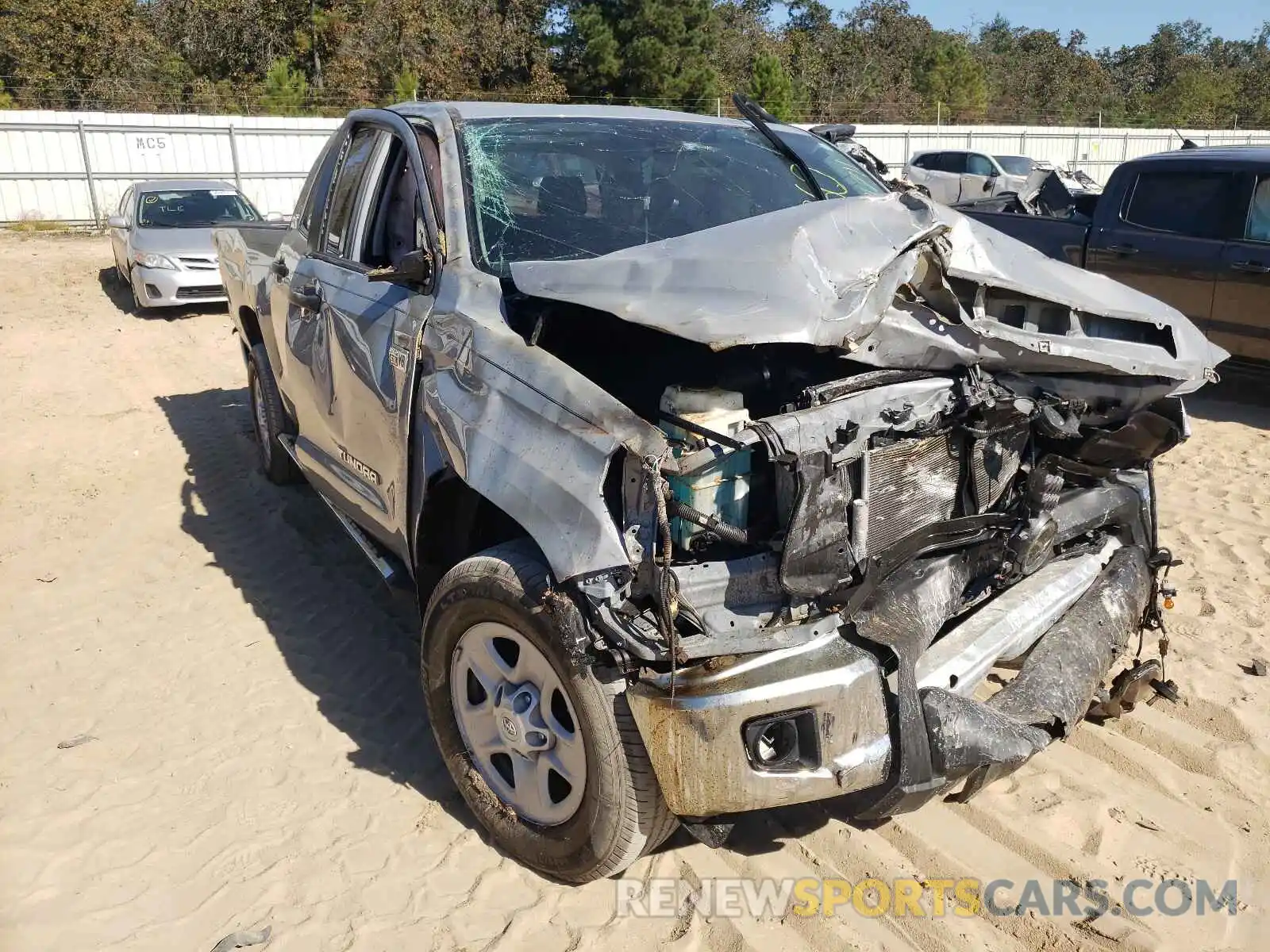 1 Photograph of a damaged car 5TFEY5F16LX260281 TOYOTA TUNDRA 2020