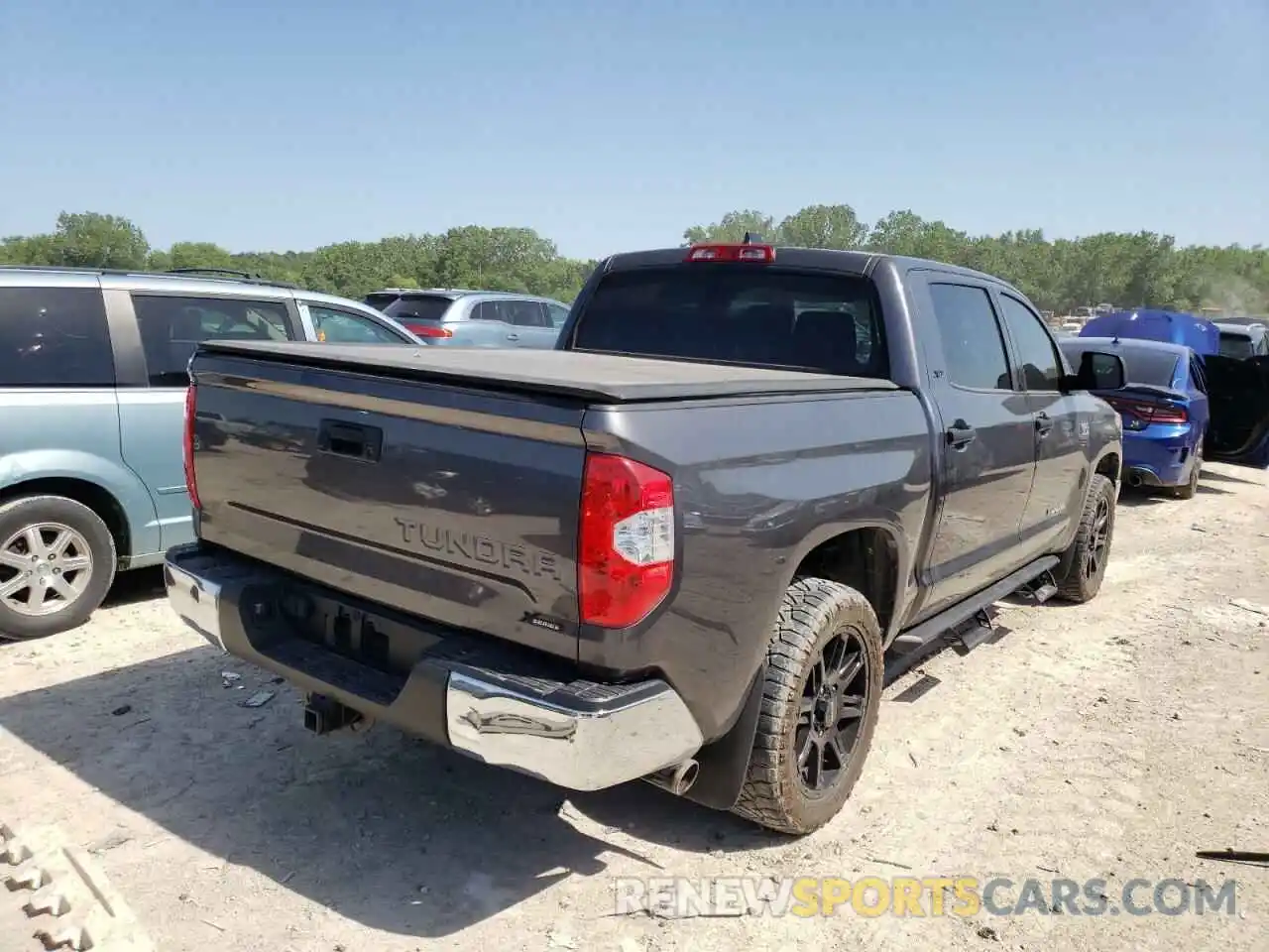 4 Photograph of a damaged car 5TFEY5F16LX260622 TOYOTA TUNDRA 2020