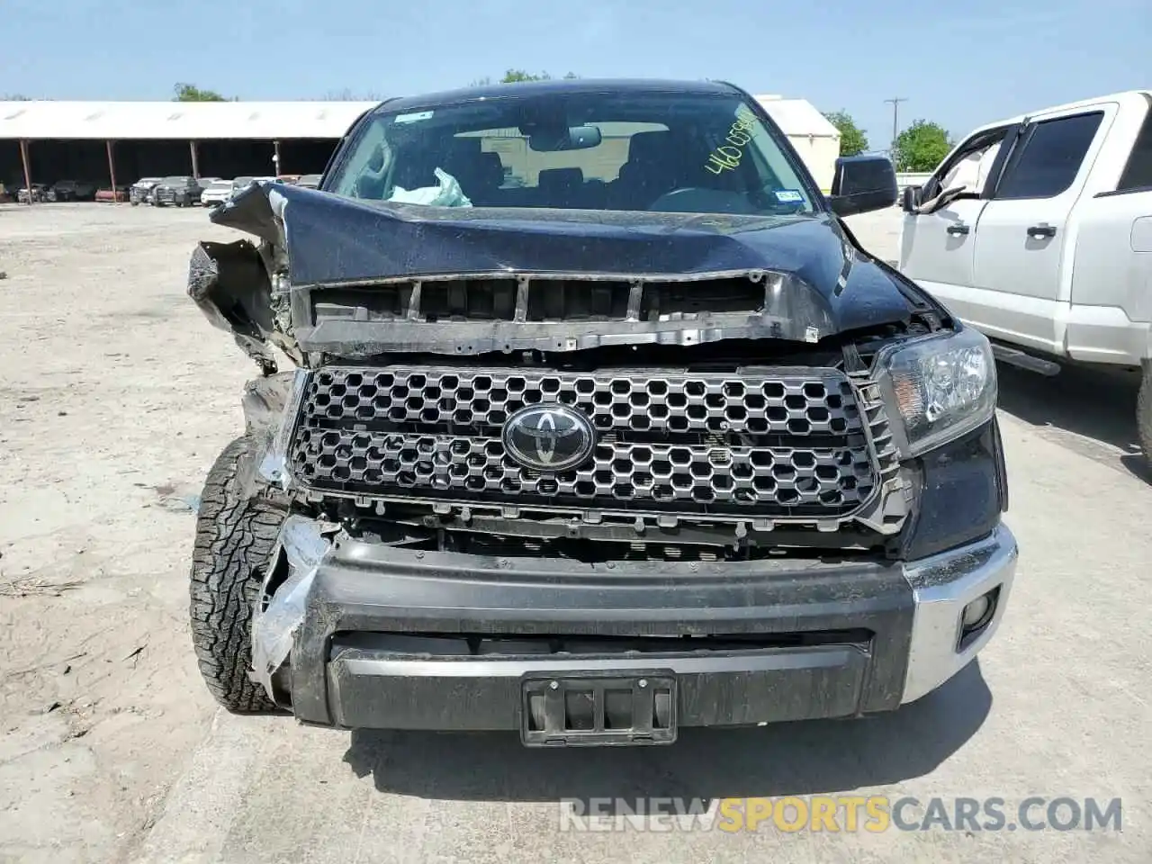 5 Photograph of a damaged car 5TFEY5F17LX265490 TOYOTA TUNDRA 2020