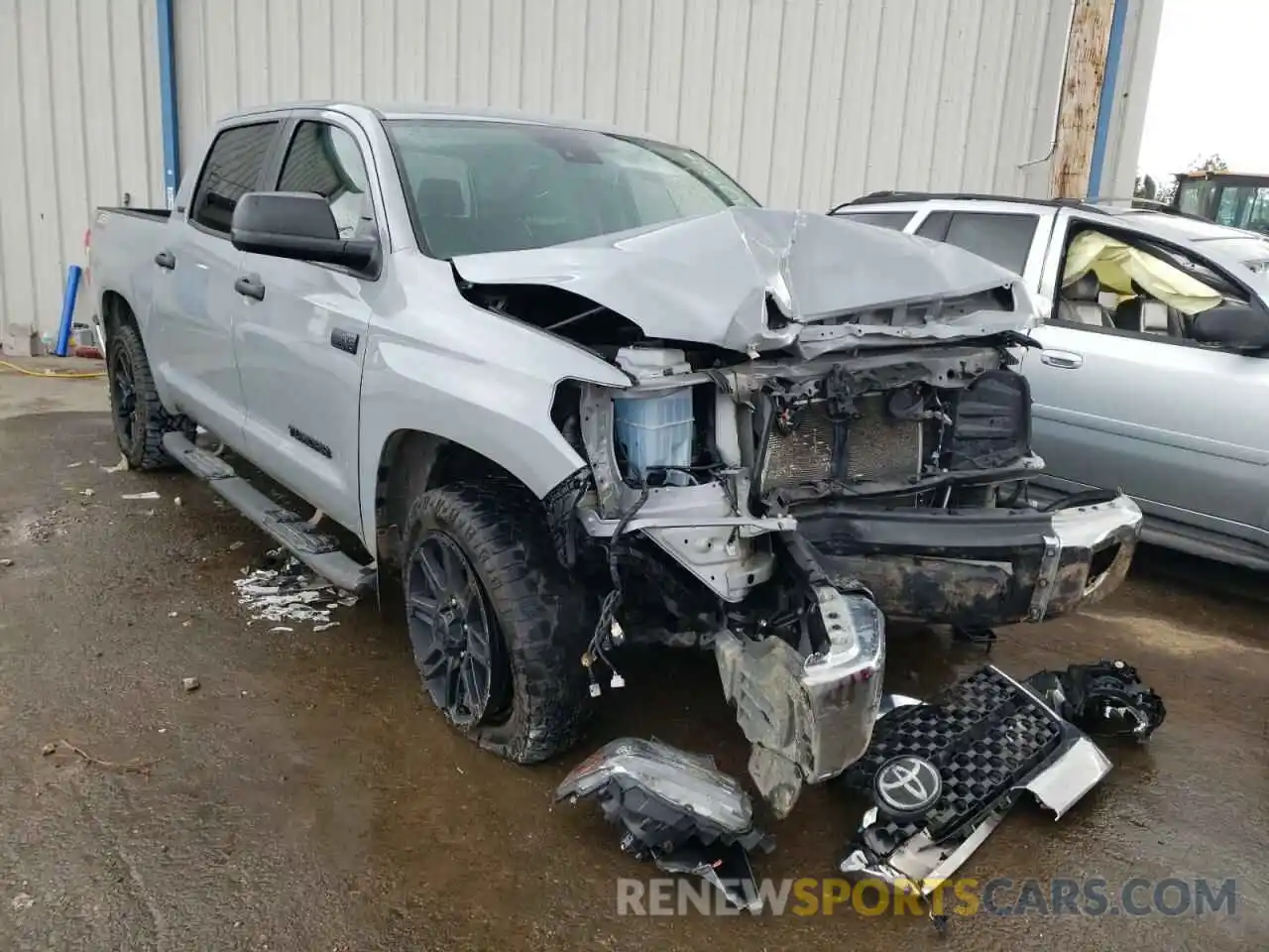 1 Photograph of a damaged car 5TFEY5F1XLX256279 TOYOTA TUNDRA 2020