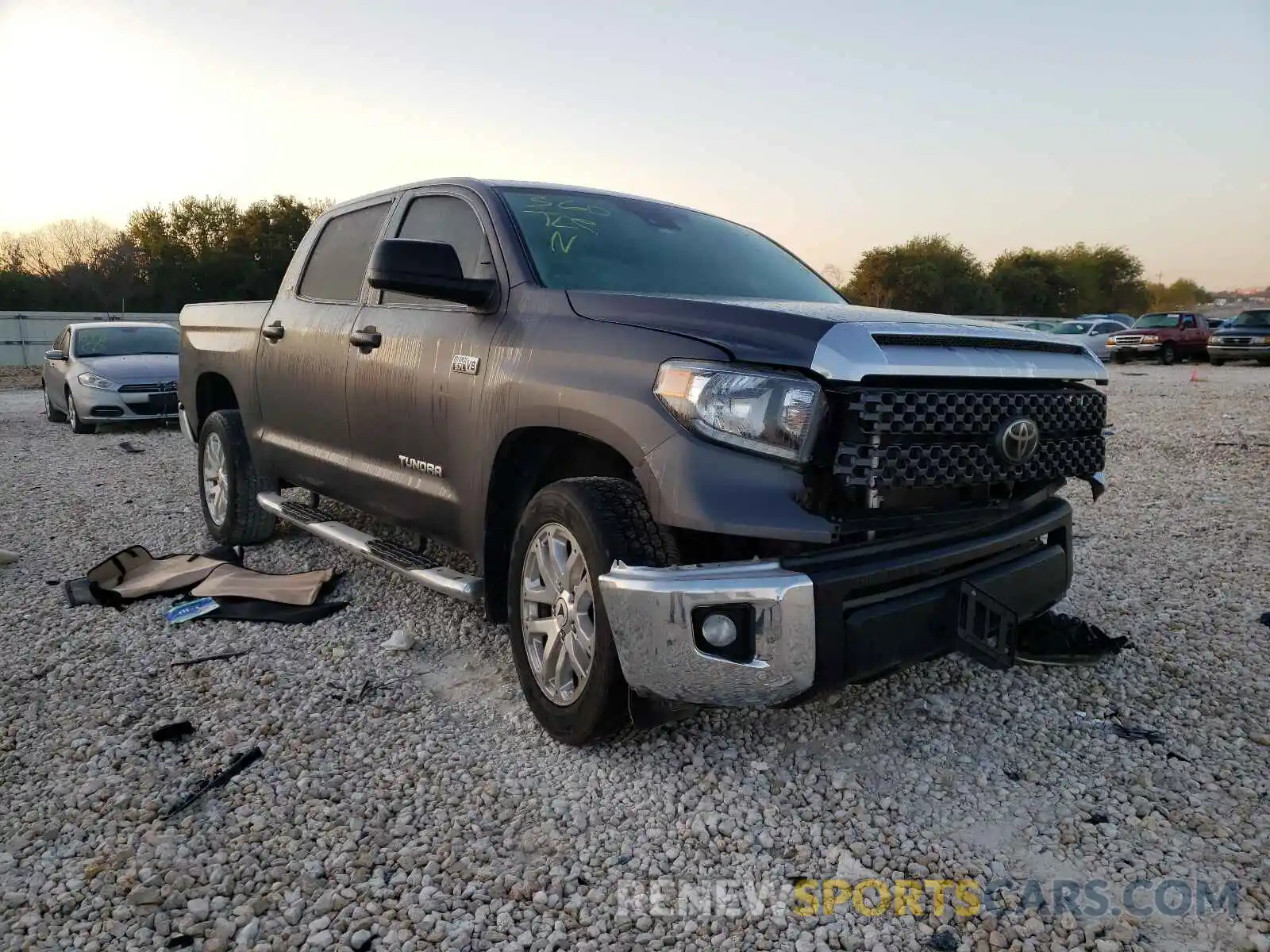 1 Photograph of a damaged car 5TFEY5F1XLX257500 TOYOTA TUNDRA 2020