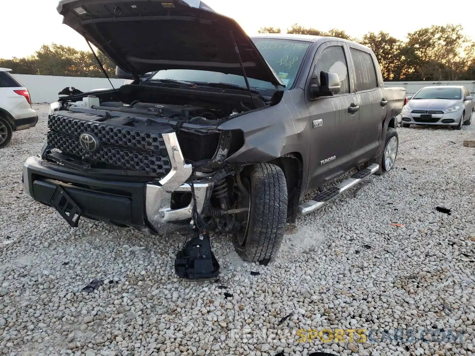 9 Photograph of a damaged car 5TFEY5F1XLX257500 TOYOTA TUNDRA 2020