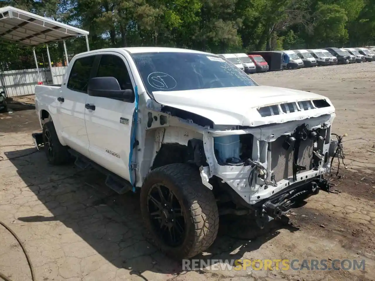 1 Photograph of a damaged car 5TFEY5F1XLX261529 TOYOTA TUNDRA 2020