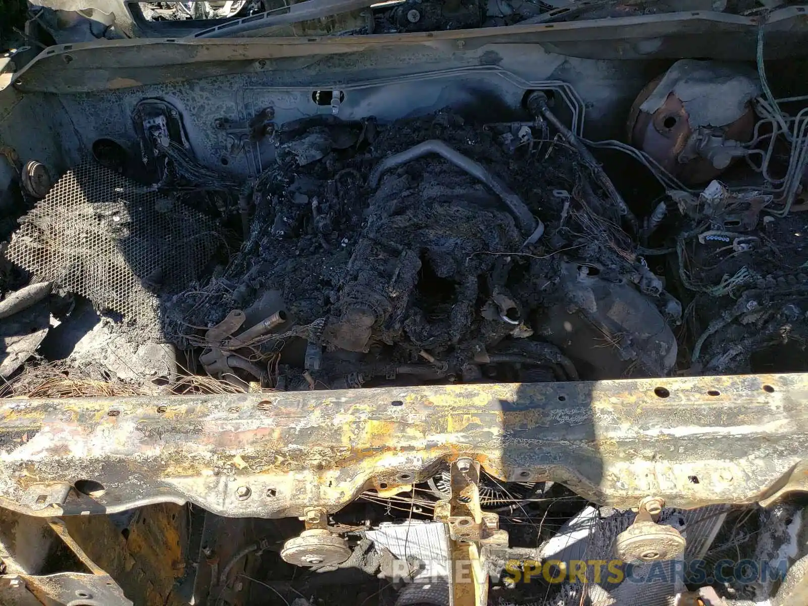 7 Фотография поврежденного автомобиля 5TFFY5F17LX259015 TOYOTA TUNDRA 2020