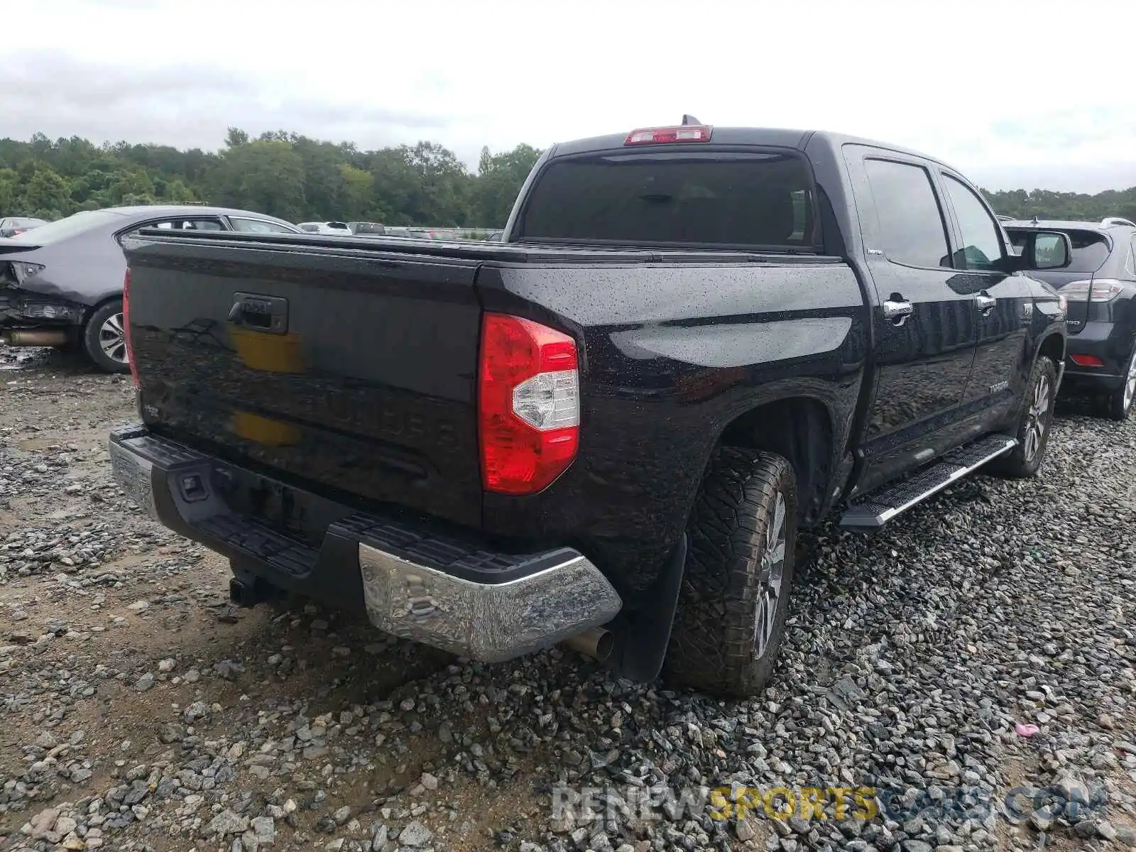 4 Photograph of a damaged car 5TFFY5F1XLX263303 TOYOTA TUNDRA 2020