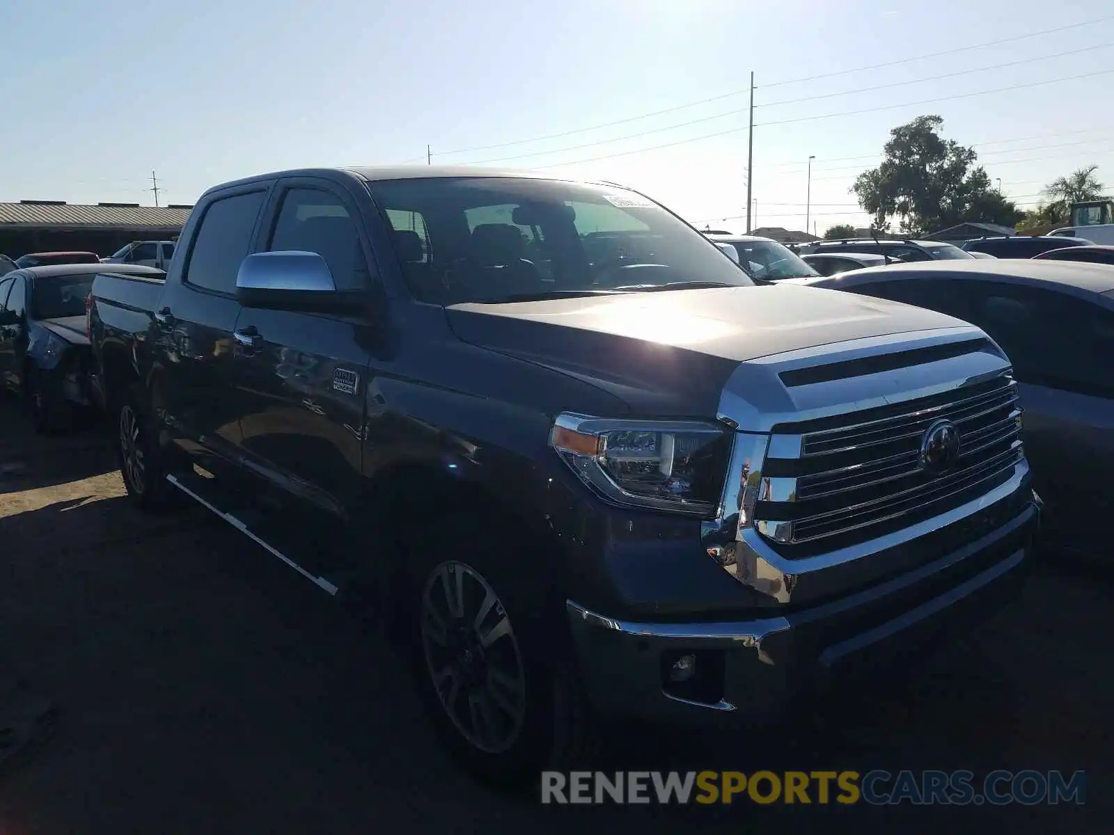 1 Photograph of a damaged car 5TFGY5F11LX266546 TOYOTA TUNDRA 2020